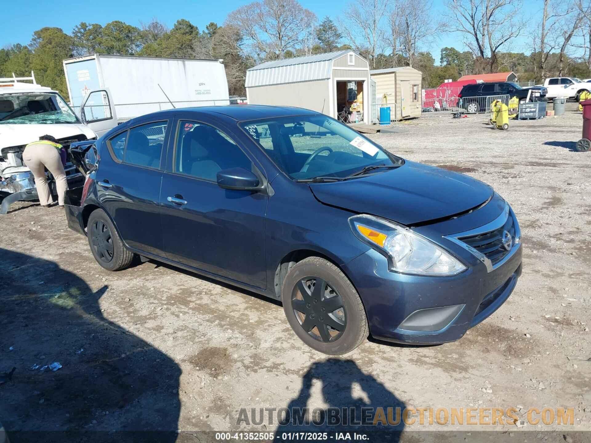 3N1CN7AP9HL848334 NISSAN VERSA 2017