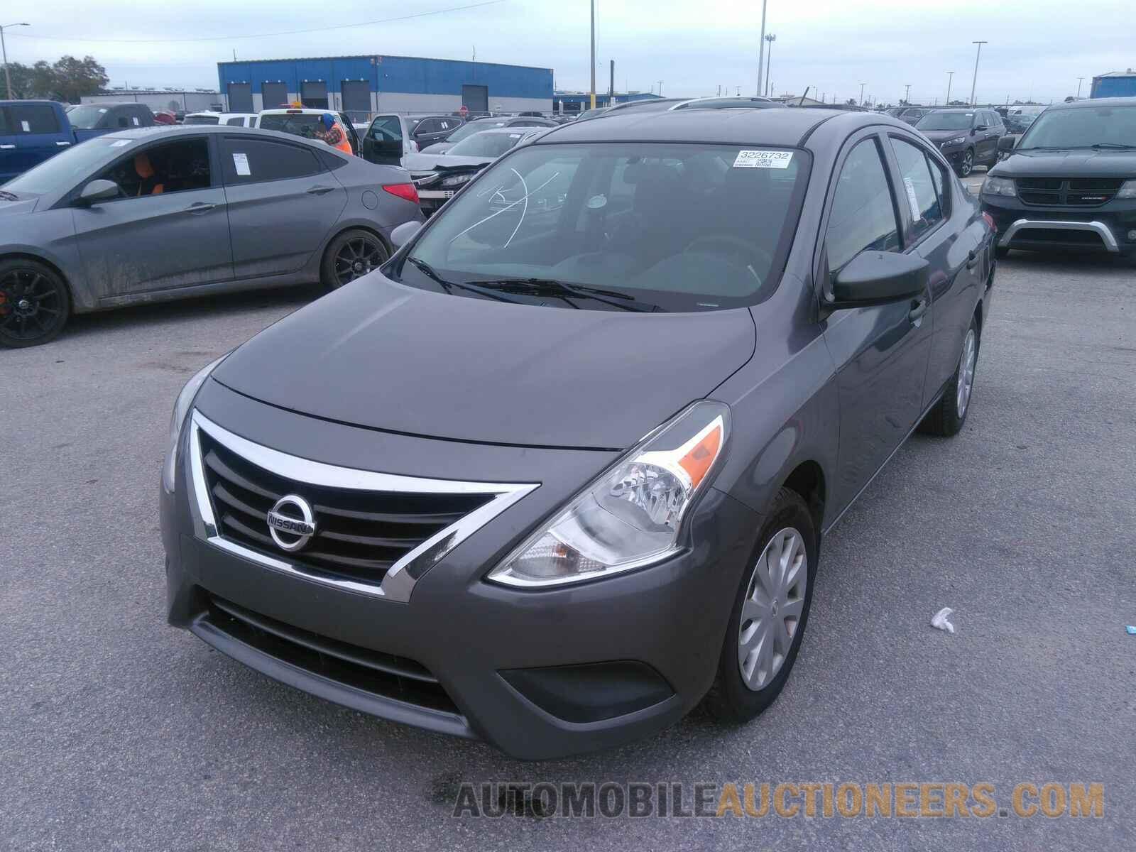 3N1CN7AP9HL898442 Nissan Versa Sedan 2017