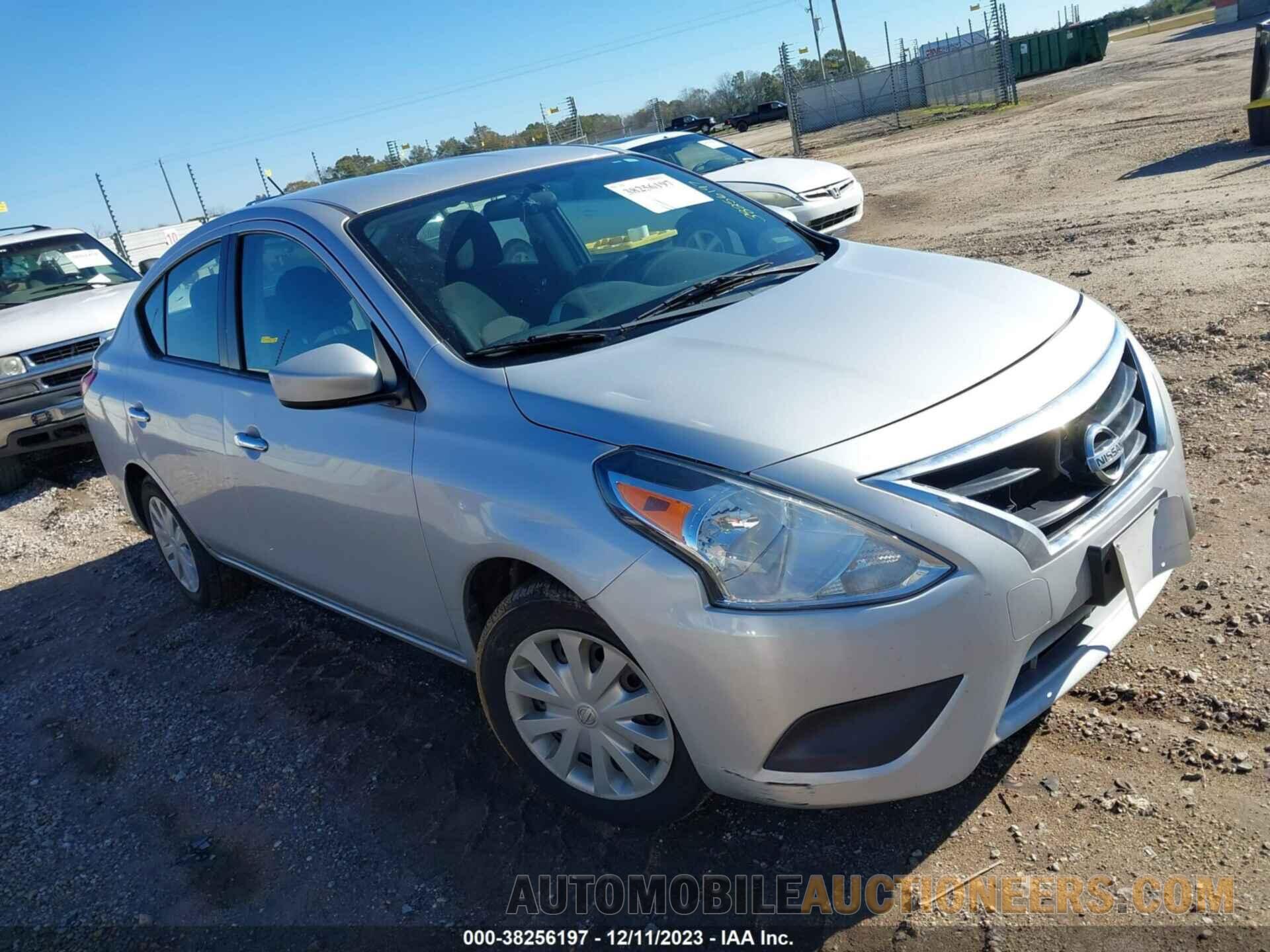 3N1CN7AP9JK425846 NISSAN VERSA SEDAN 2018