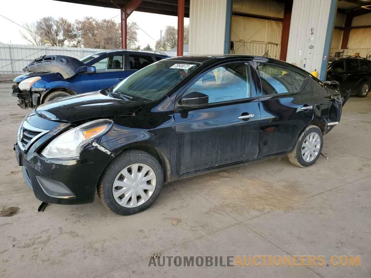 3N1CN7AP9JL805652 NISSAN VERSA 2018