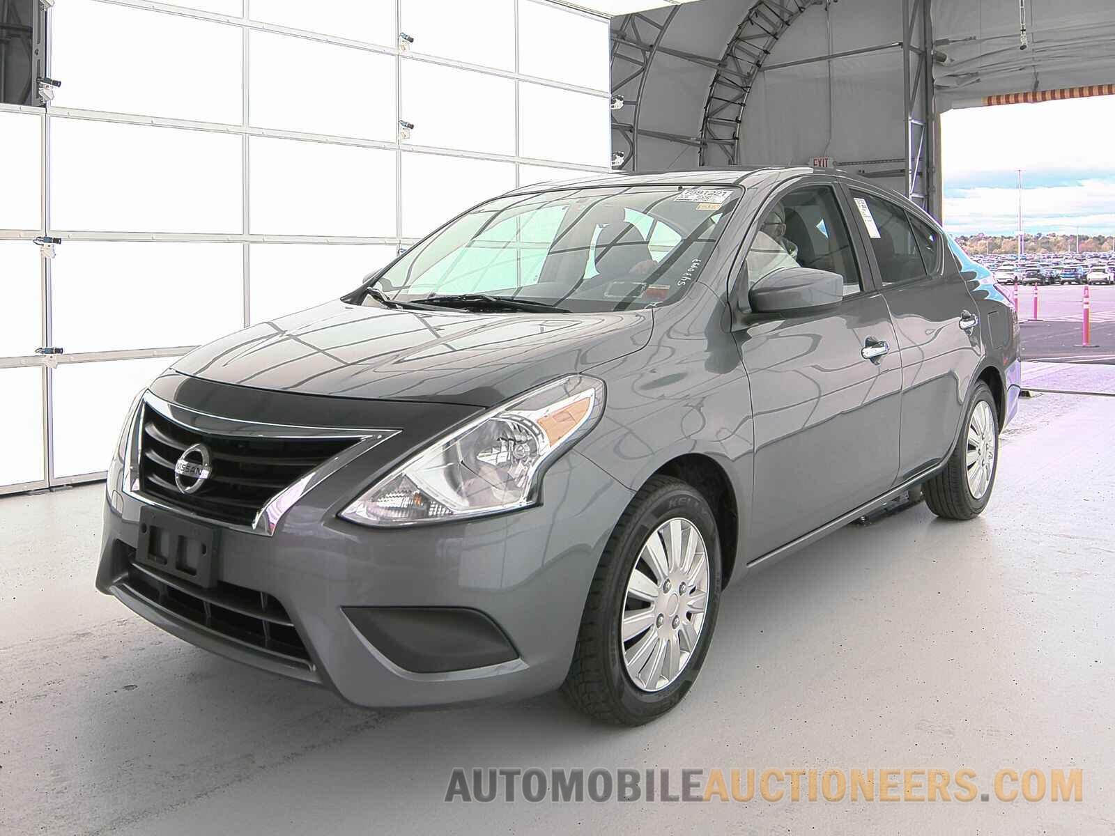 3N1CN7AP9JL835976 Nissan Versa Sedan 2018