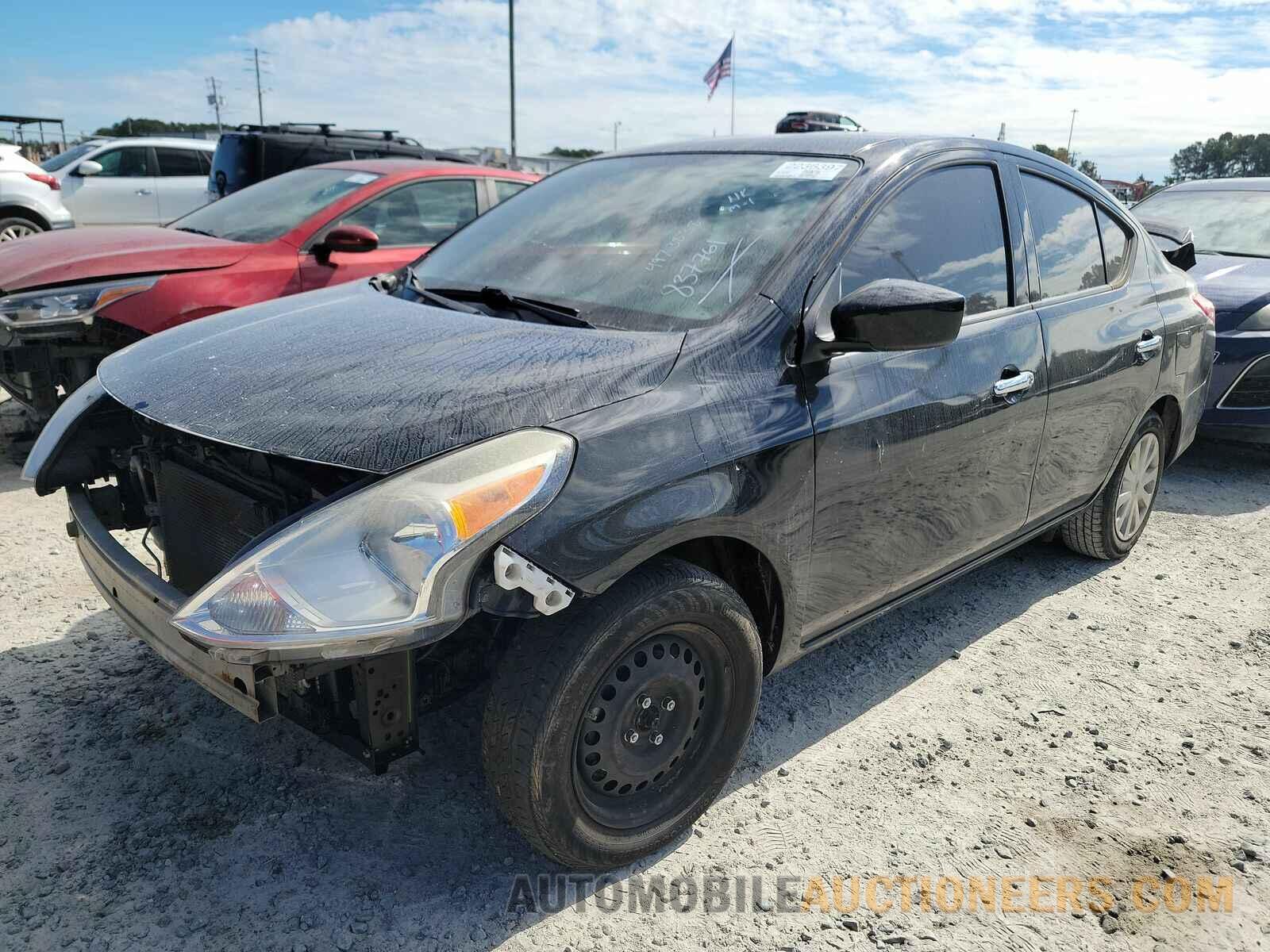 3N1CN7AP9JL837761 Nissan Versa Sedan 2018