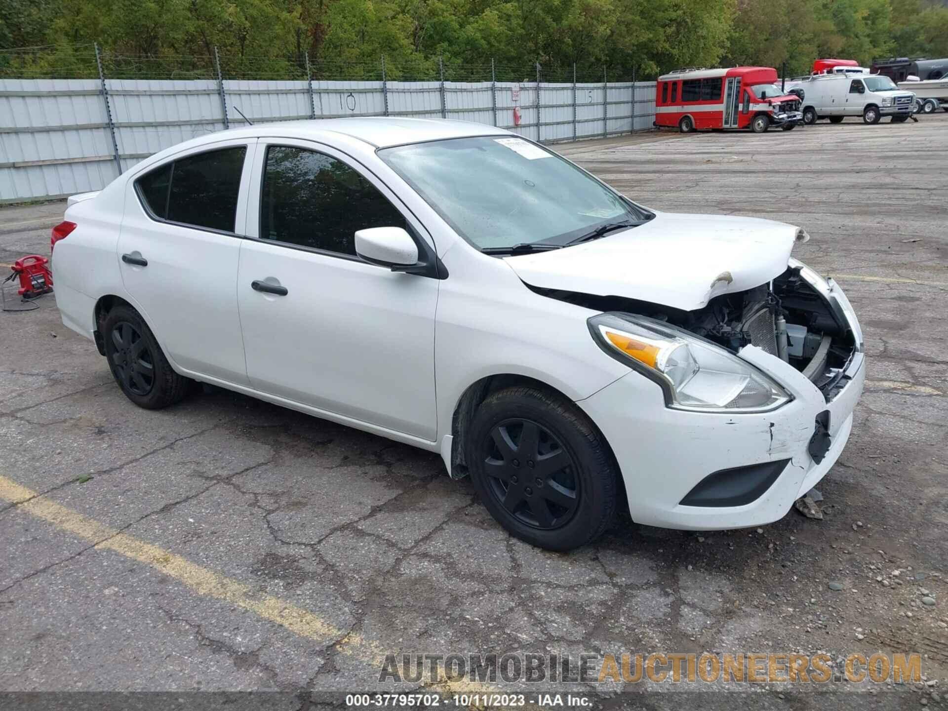 3N1CN7AP9JL841423 NISSAN VERSA 2018