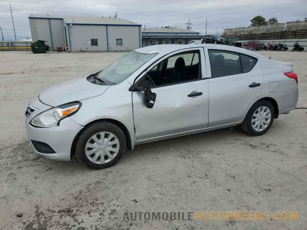 3N1CN7AP9JL856665 NISSAN VERSA 2018