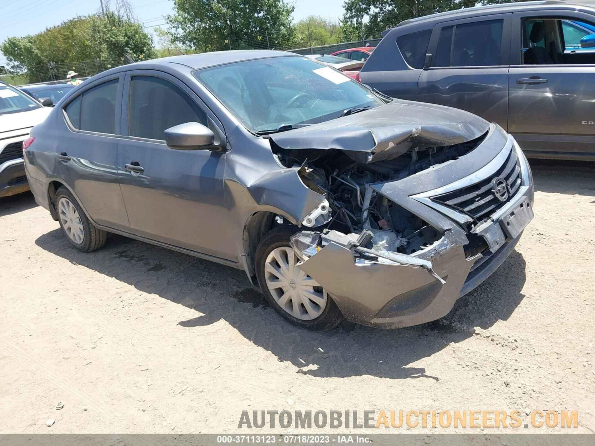 3N1CN7AP9JL858397 NISSAN VERSA SEDAN 2018