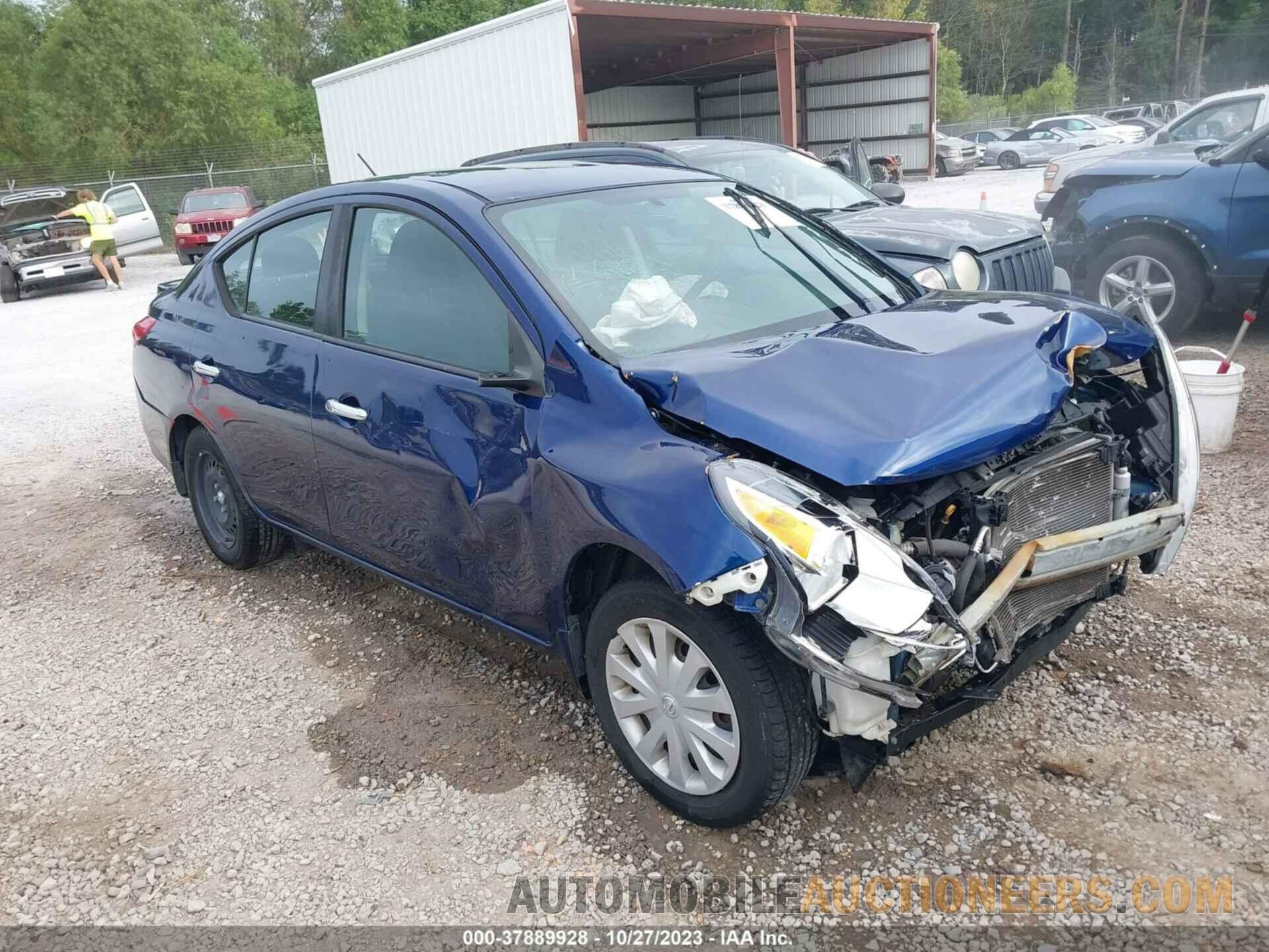 3N1CN7AP9JL868122 NISSAN VERSA SEDAN 2018