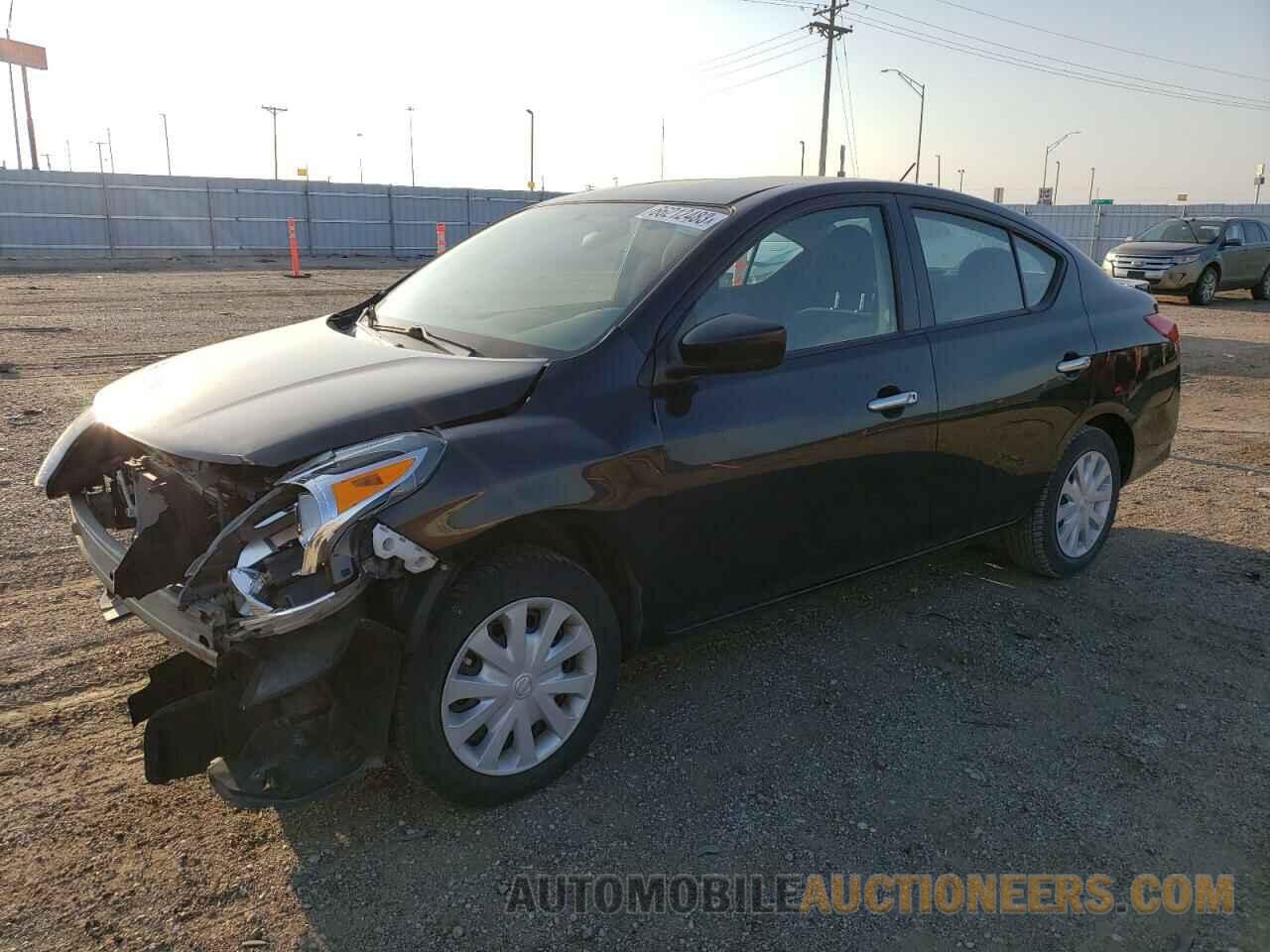 3N1CN7AP9JL879654 NISSAN VERSA 2018