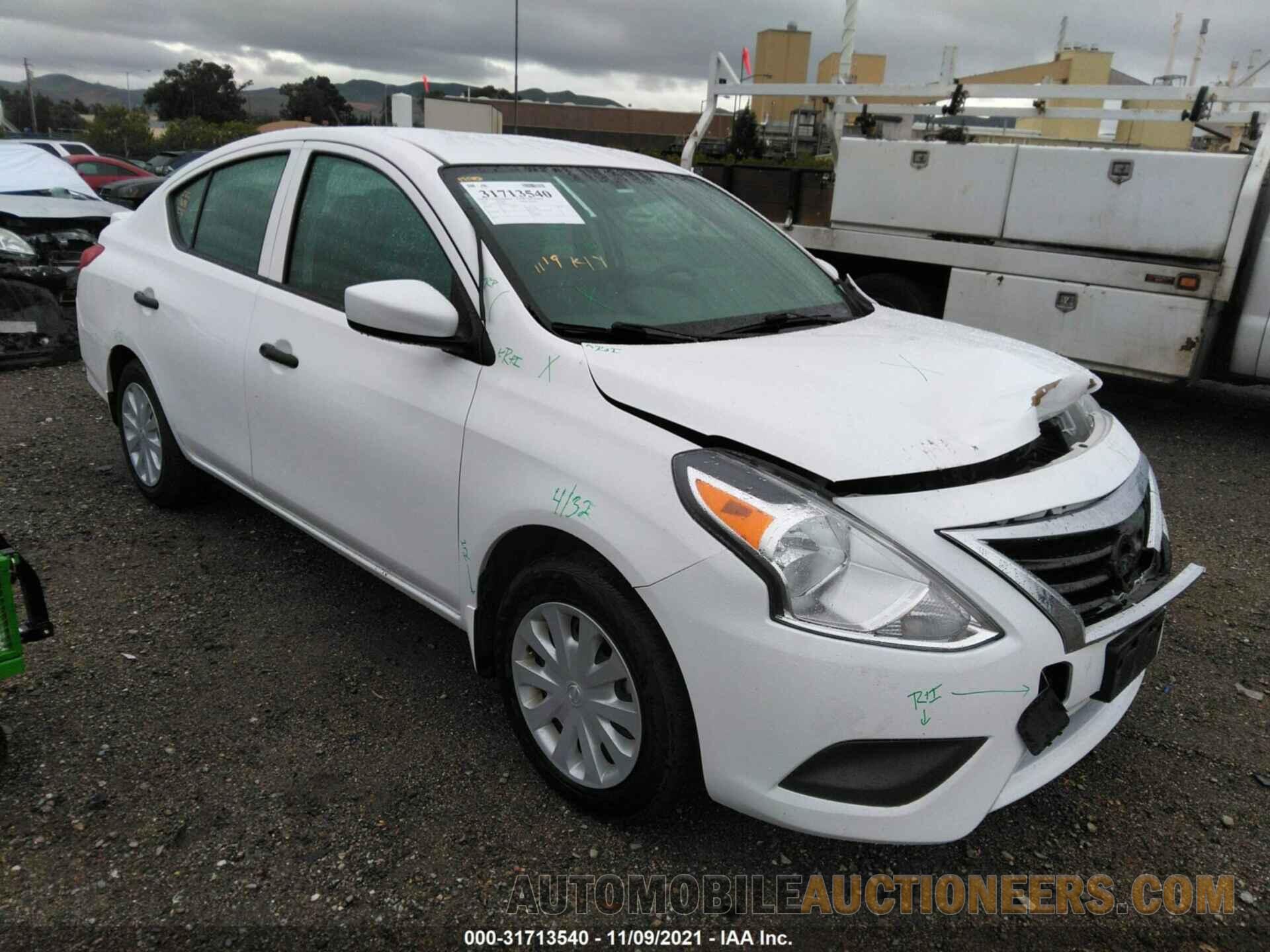 3N1CN7AP9JL886023 NISSAN VERSA SEDAN 2018