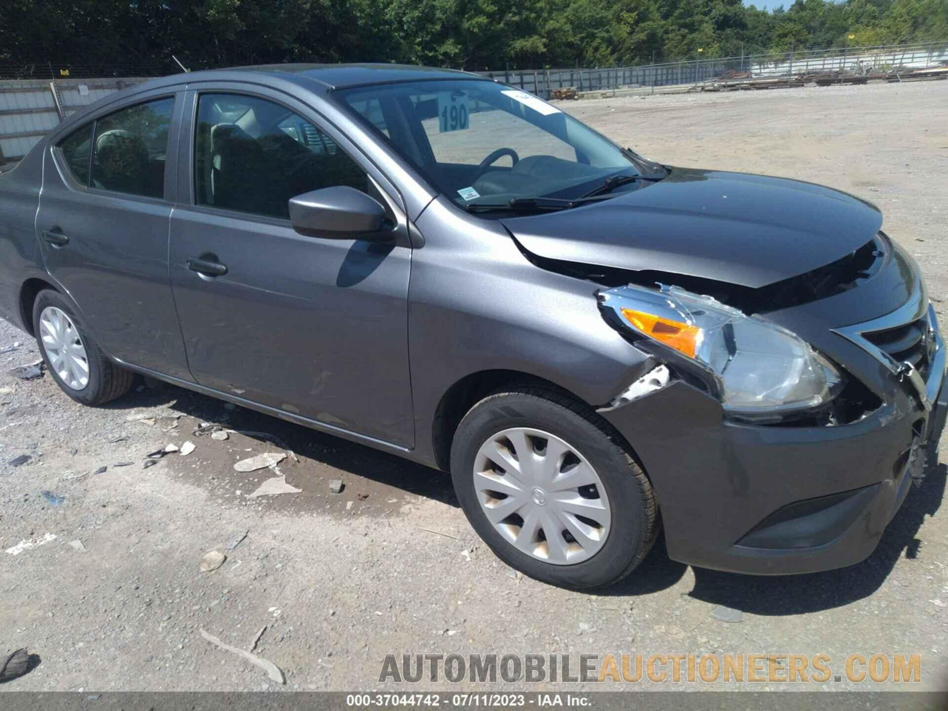 3N1CN7AP9KL820766 NISSAN VERSA SEDAN 2019