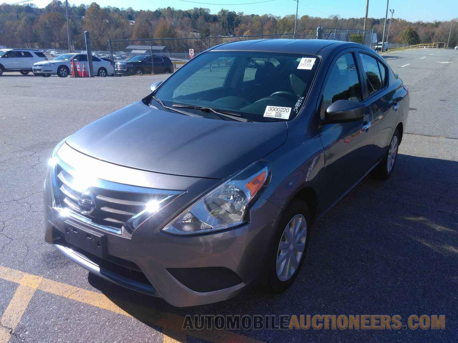 3N1CN7AP9KL843903 Nissan Versa Sedan 2019