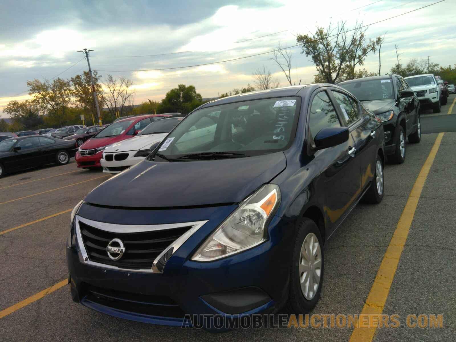 3N1CN7AP9KL866811 Nissan Versa Sedan 2019