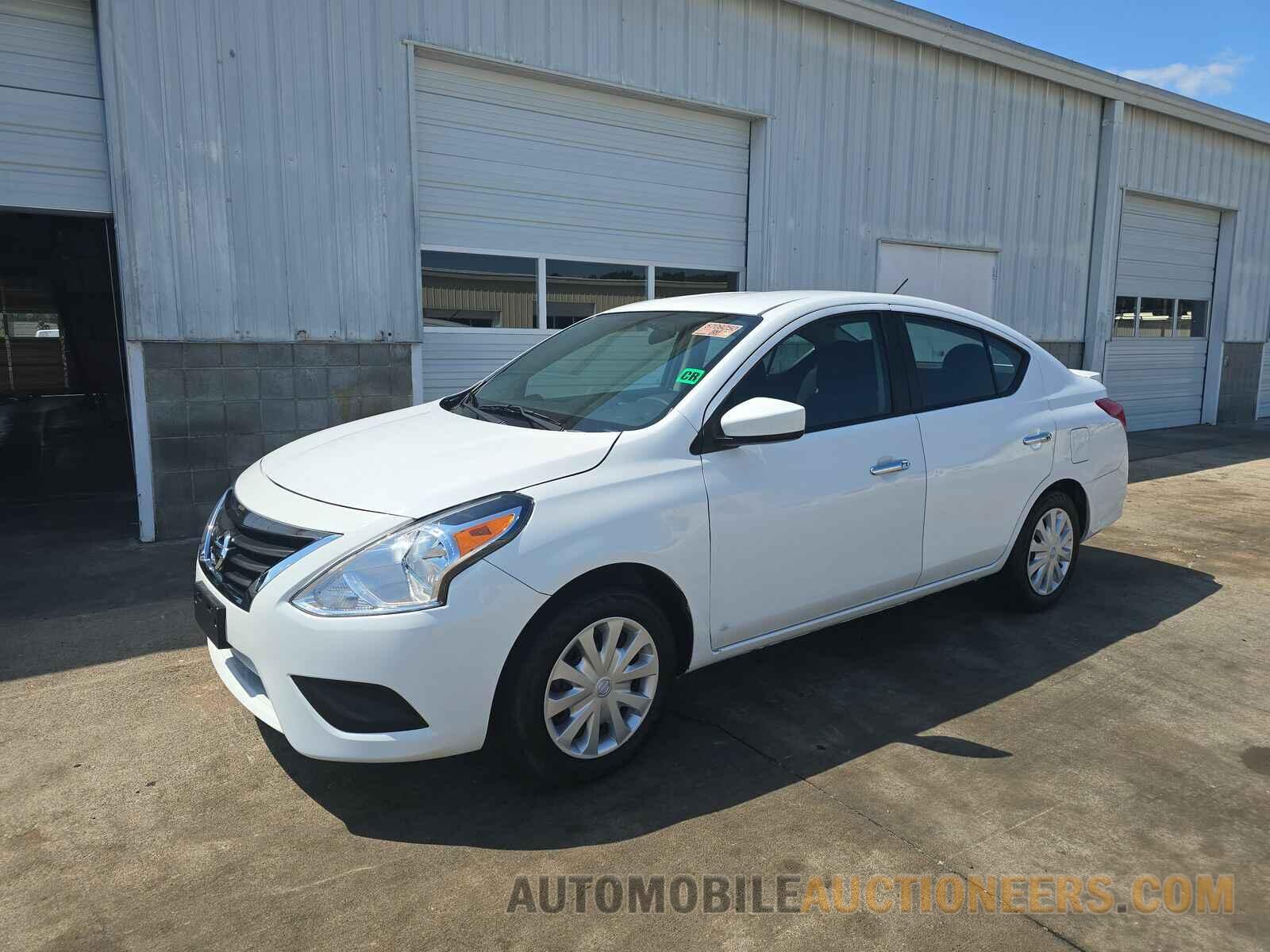 3N1CN7AP9KL881258 Nissan Versa Sedan 2019