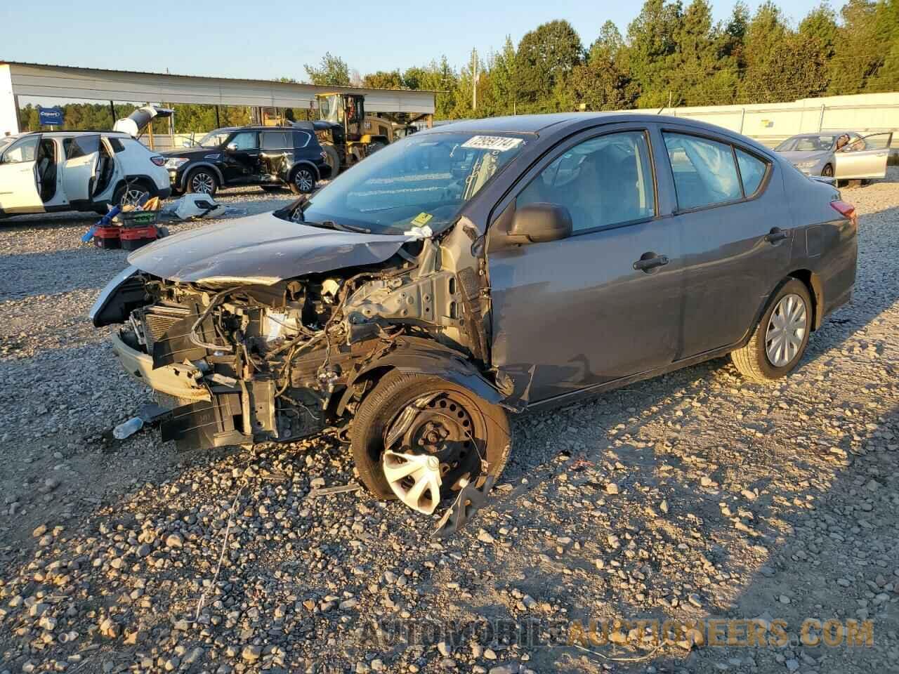 3N1CN7APXFL820975 NISSAN VERSA 2015