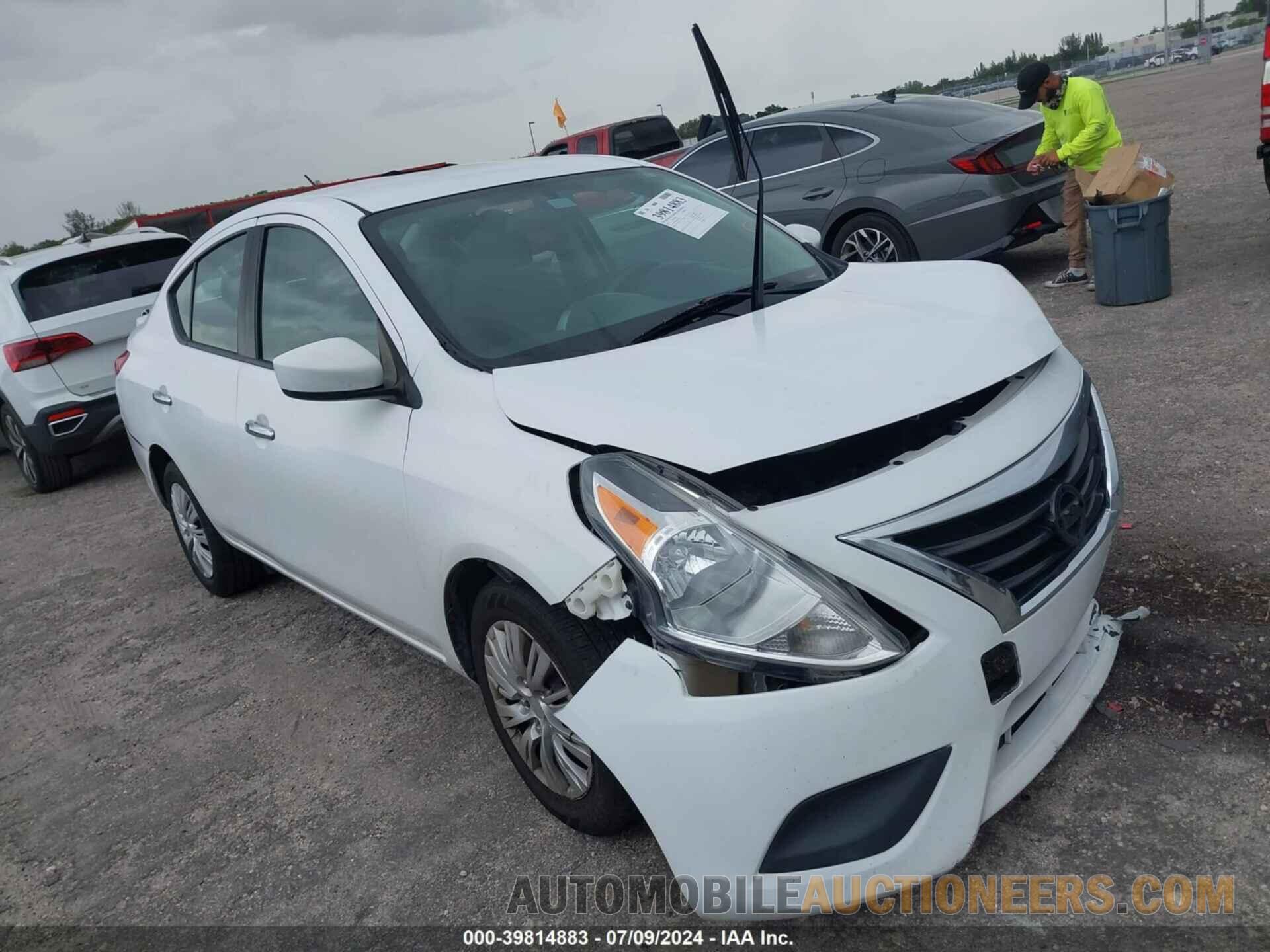 3N1CN7APXHK442343 NISSAN VERSA 2017