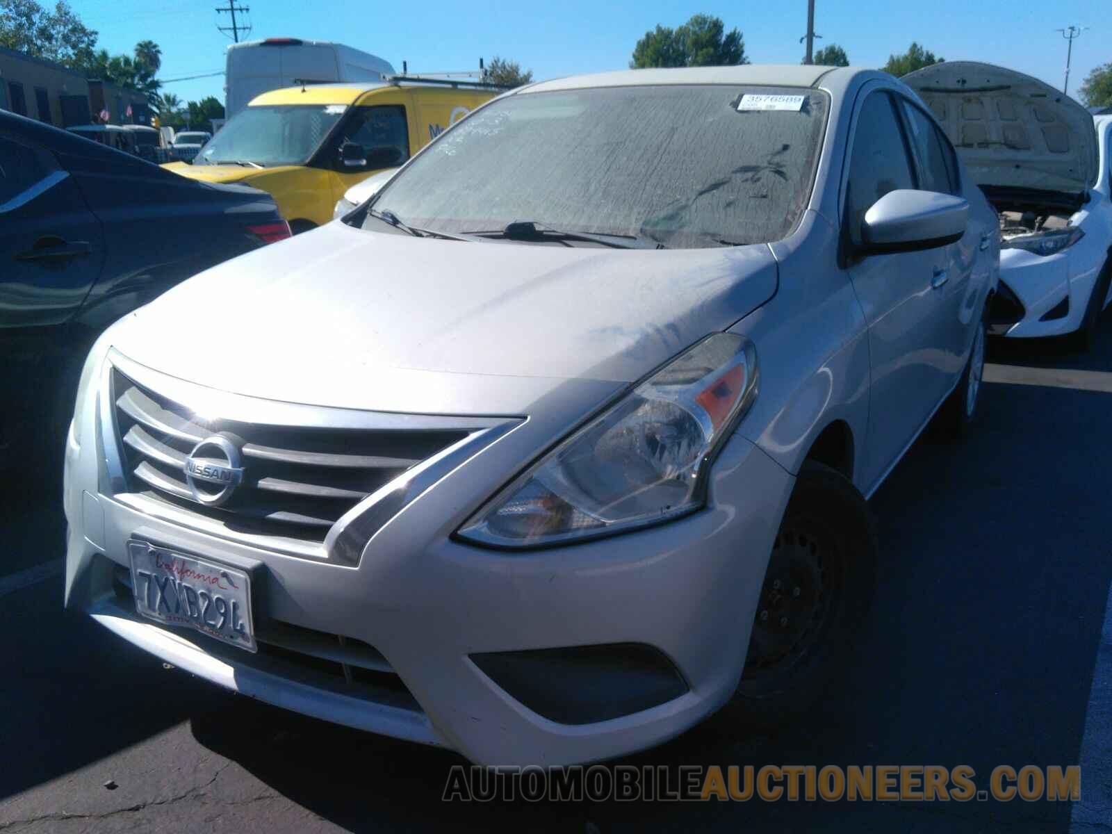 3N1CN7APXHL824415 Nissan Versa Sedan 2017