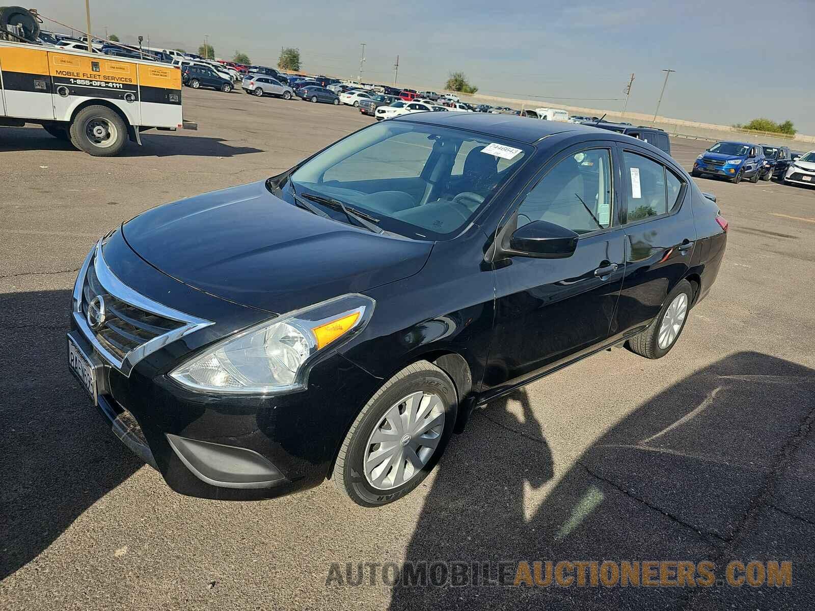 3N1CN7APXHL833891 Nissan Versa Sedan 2017