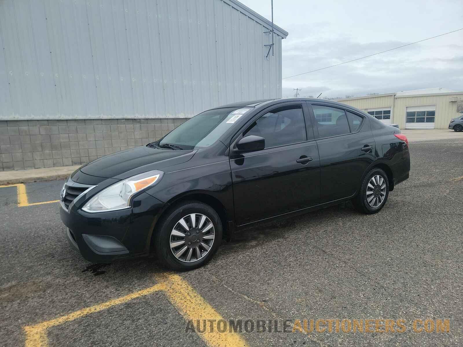 3N1CN7APXHL844230 Nissan Versa Sedan 2017