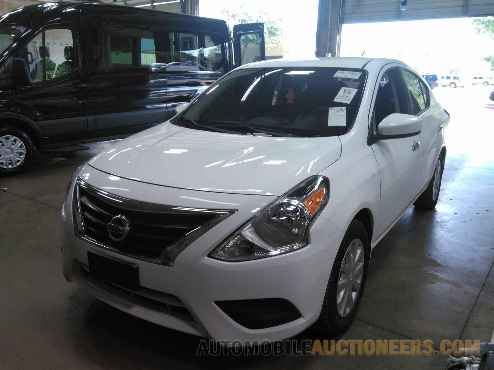 3N1CN7APXHL894027 Nissan Versa Sedan 2017