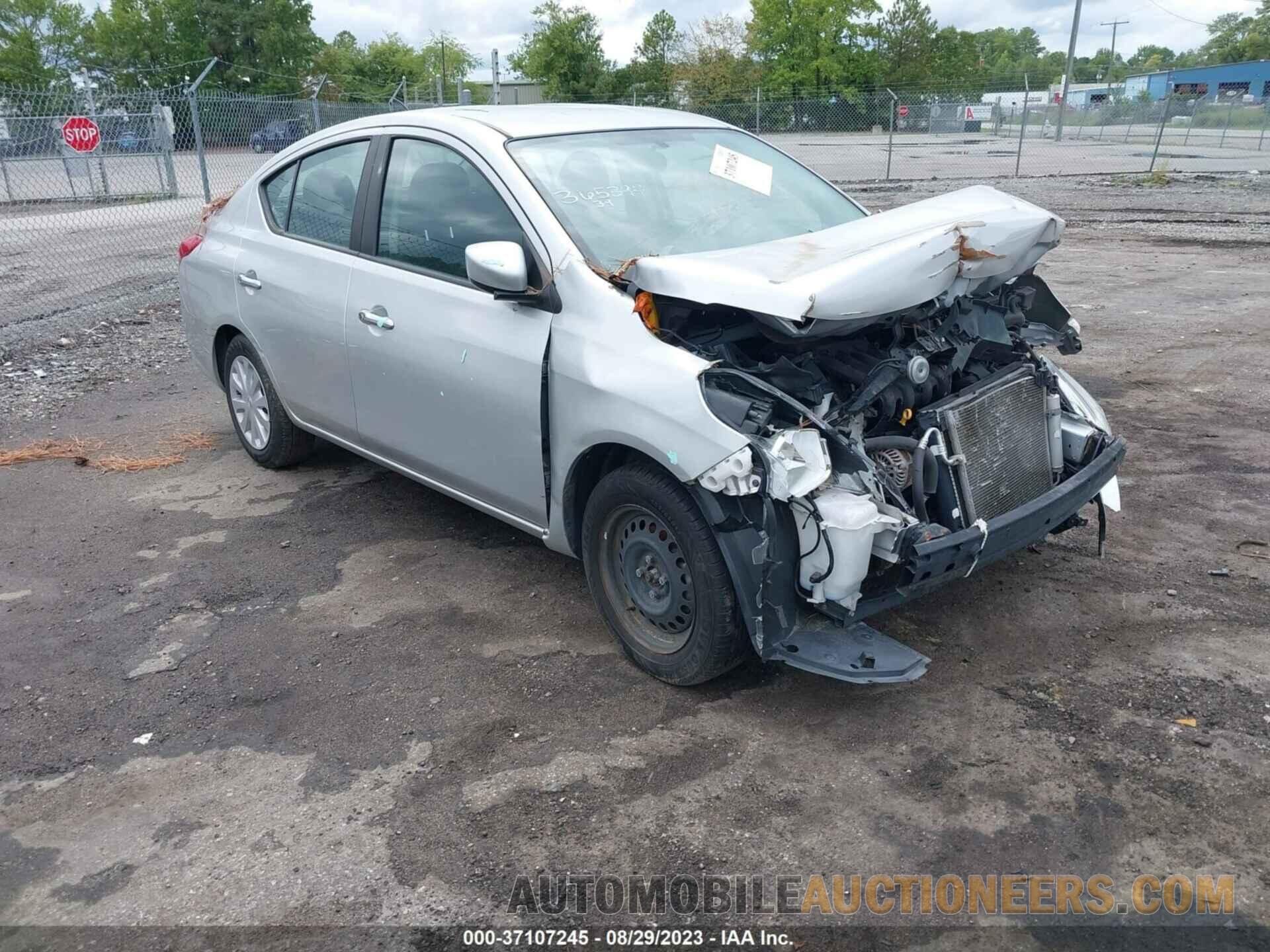 3N1CN7APXJK437617 NISSAN VERSA SEDAN 2018