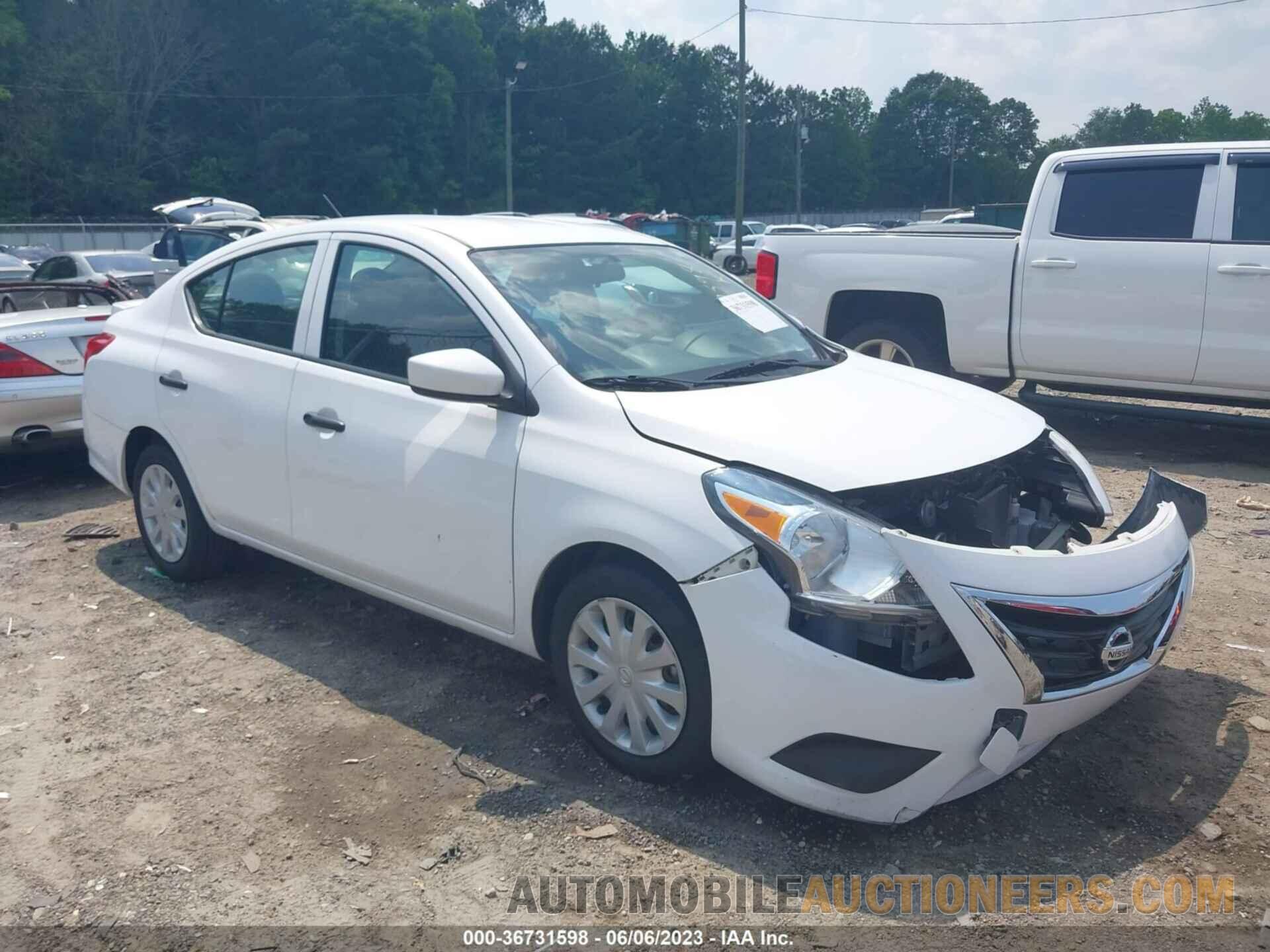 3N1CN7APXJL818040 NISSAN VERSA SEDAN 2018