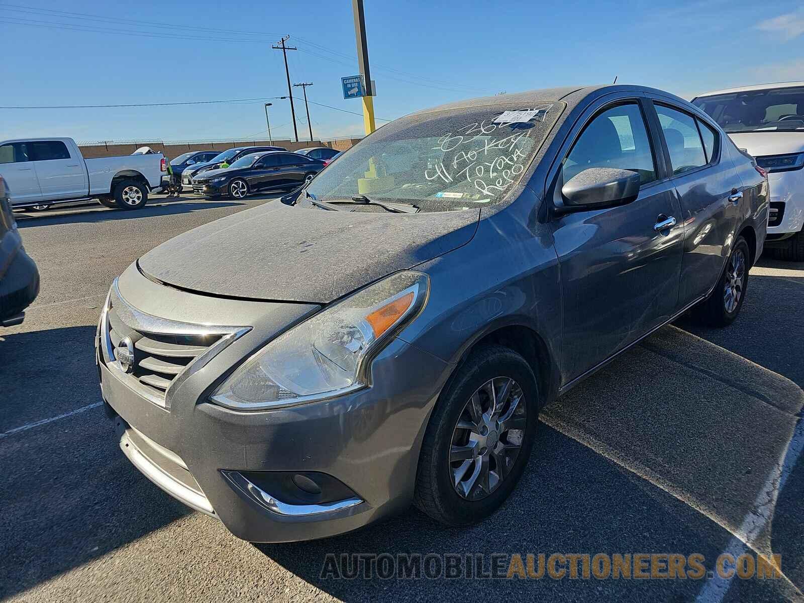 3N1CN7APXJL836229 Nissan Versa Sedan 2018