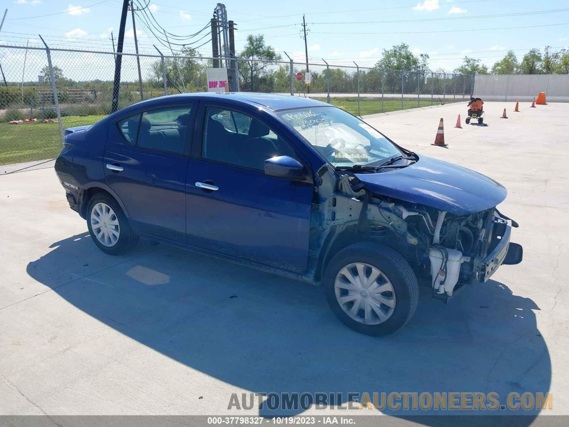 3N1CN7APXJL848915 NISSAN VERSA 2018