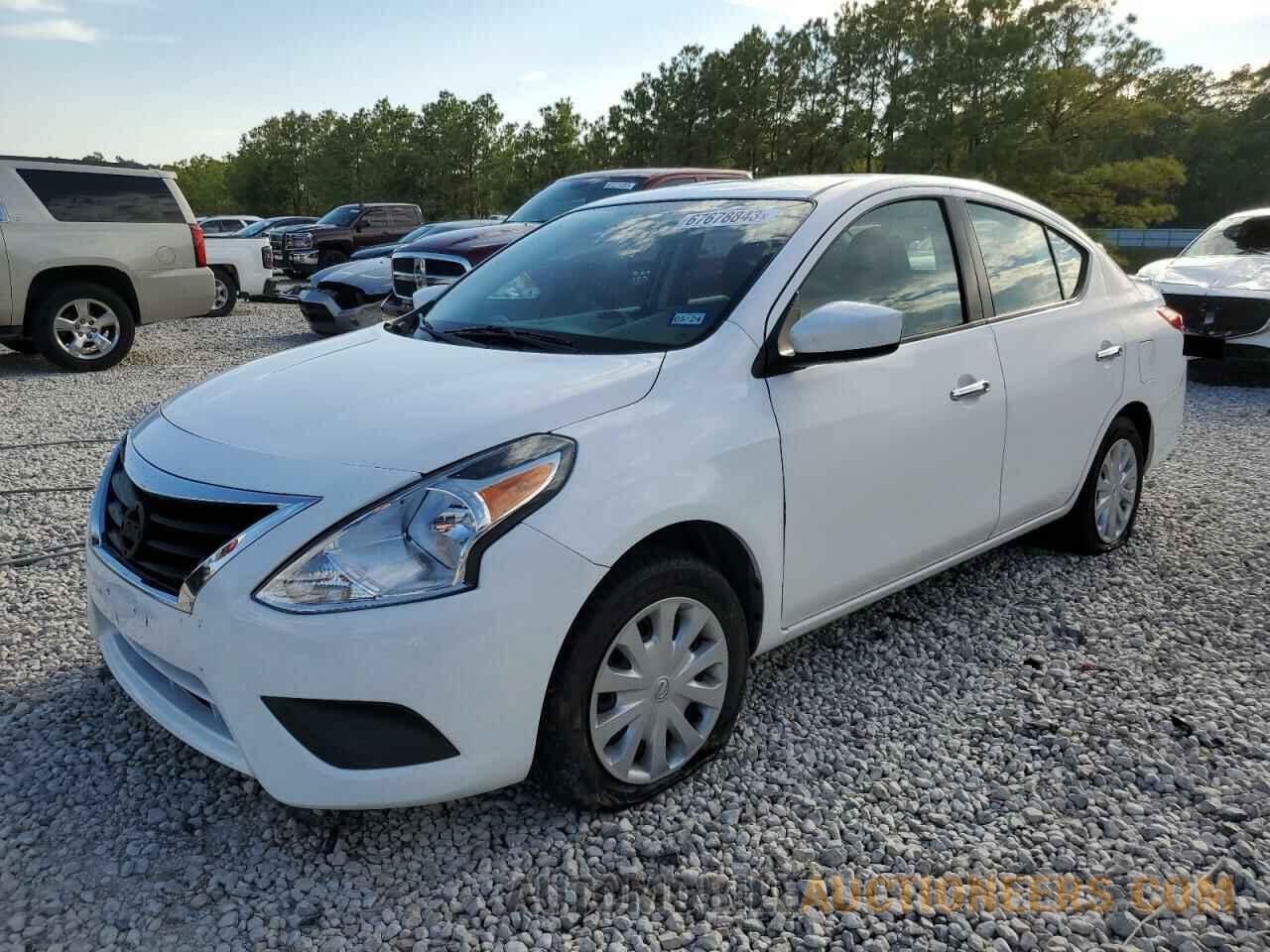 3N1CN7APXJL869165 NISSAN VERSA 2018