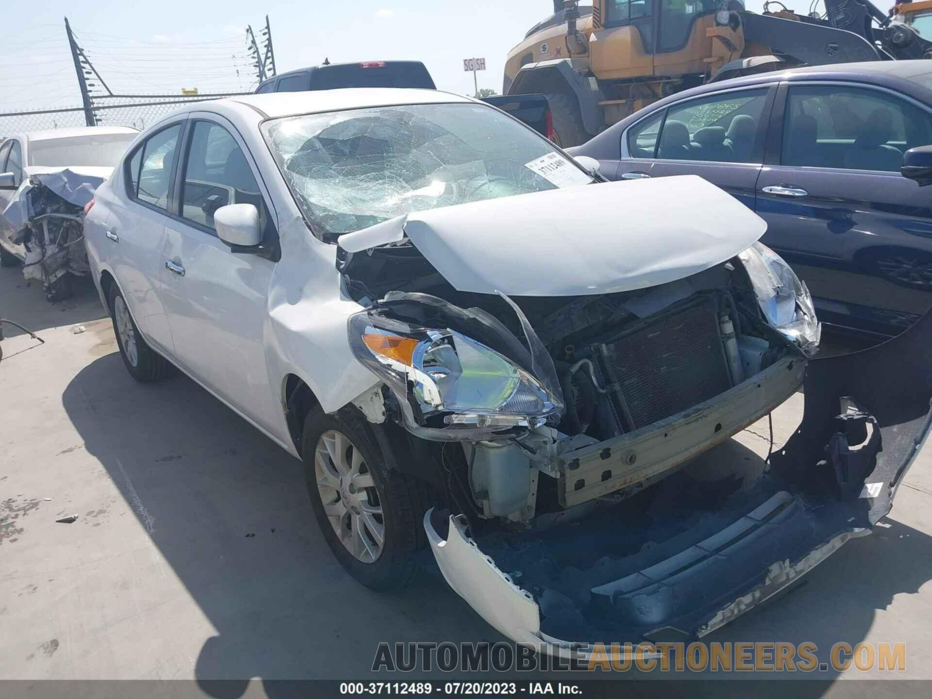 3N1CN7APXJL871871 NISSAN VERSA SEDAN 2018