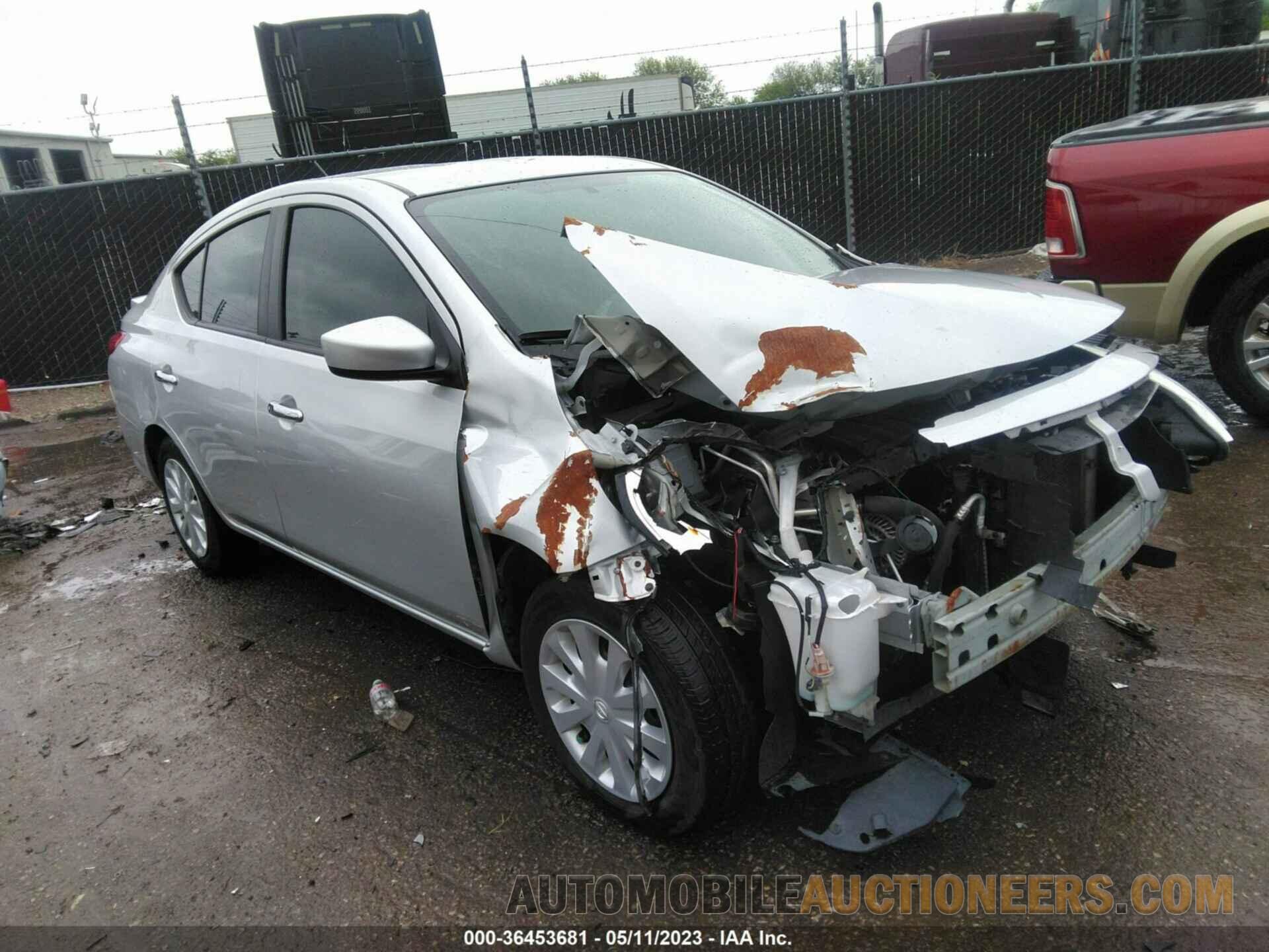 3N1CN7APXJL876083 NISSAN VERSA SEDAN 2018