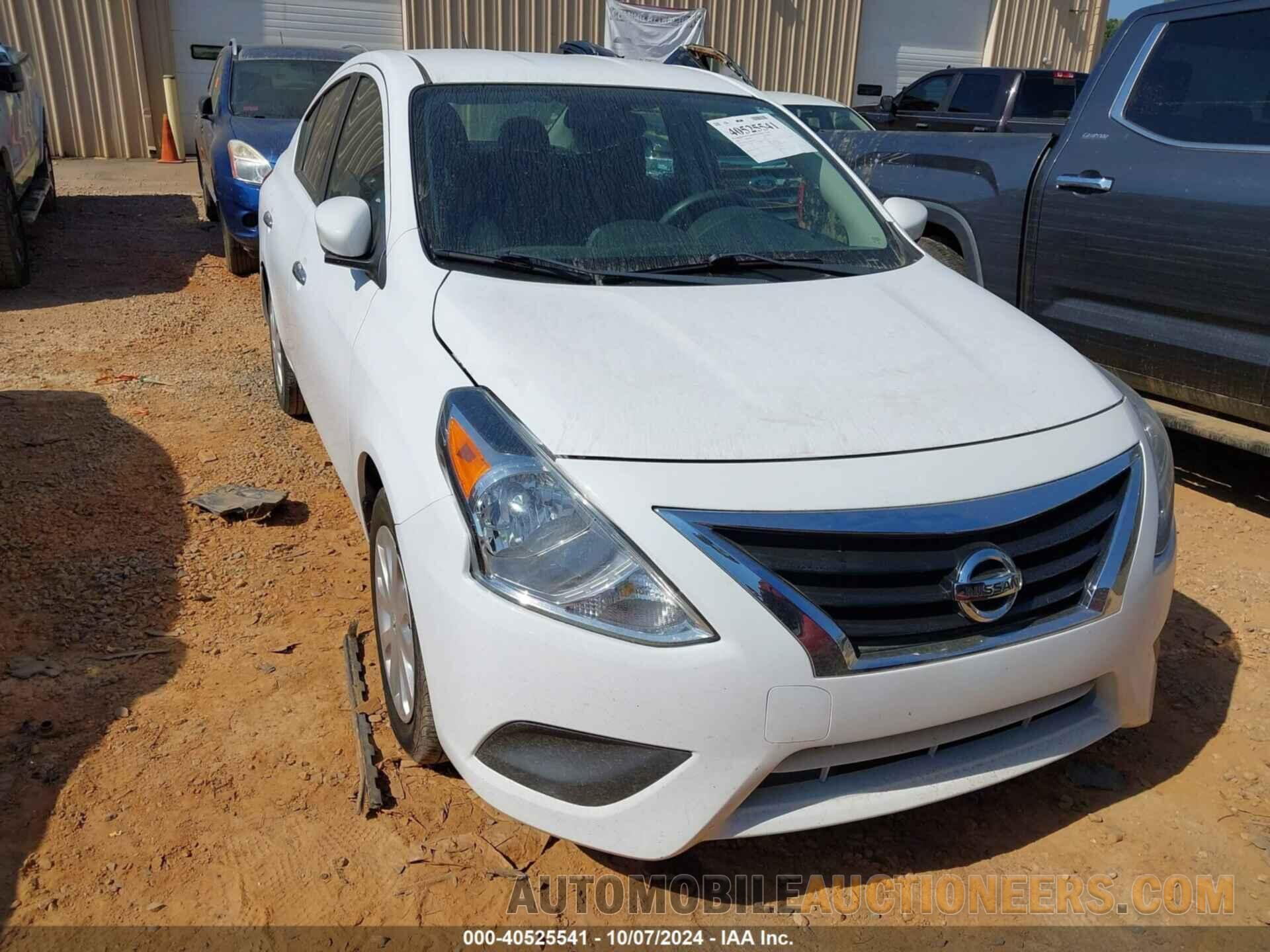 3N1CN7APXJL885026 NISSAN VERSA 2018