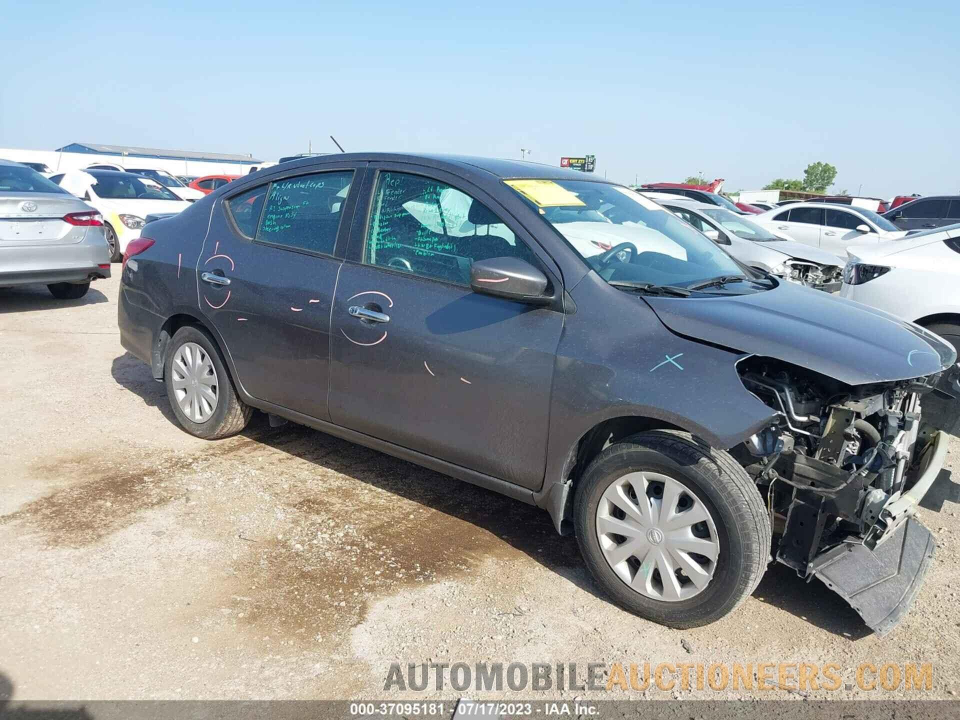 3N1CN7APXJL886578 NISSAN VERSA SEDAN 2018