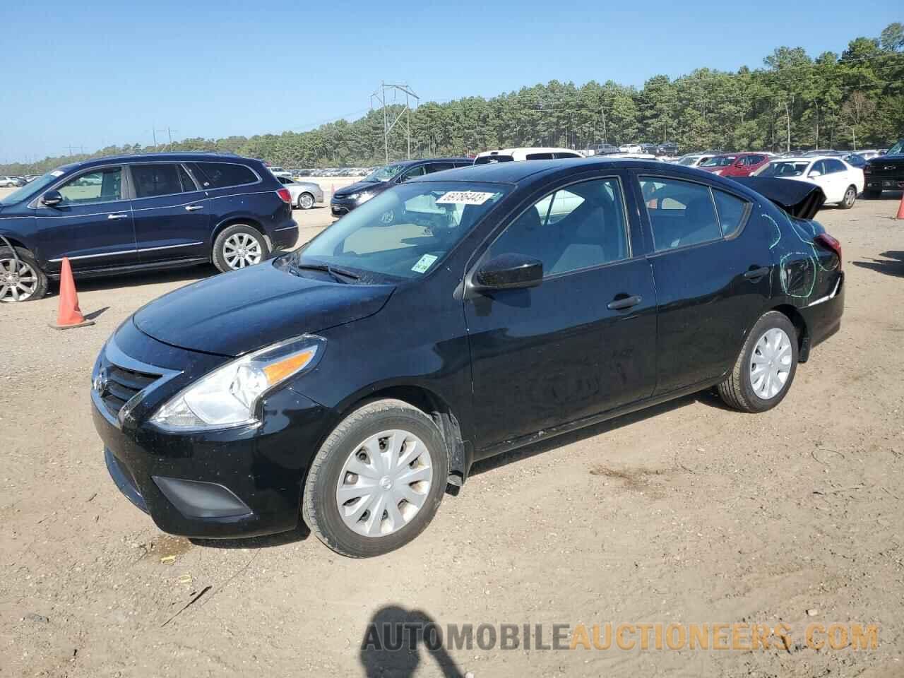 3N1CN7APXKL807332 NISSAN VERSA 2019