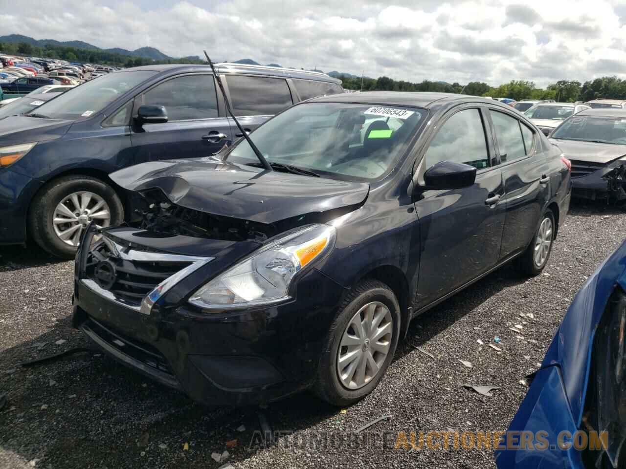 3N1CN7APXKL813809 NISSAN VERSA 2019