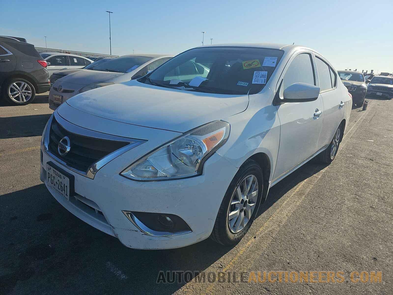 3N1CN7APXKL819478 Nissan Versa Sedan 2019