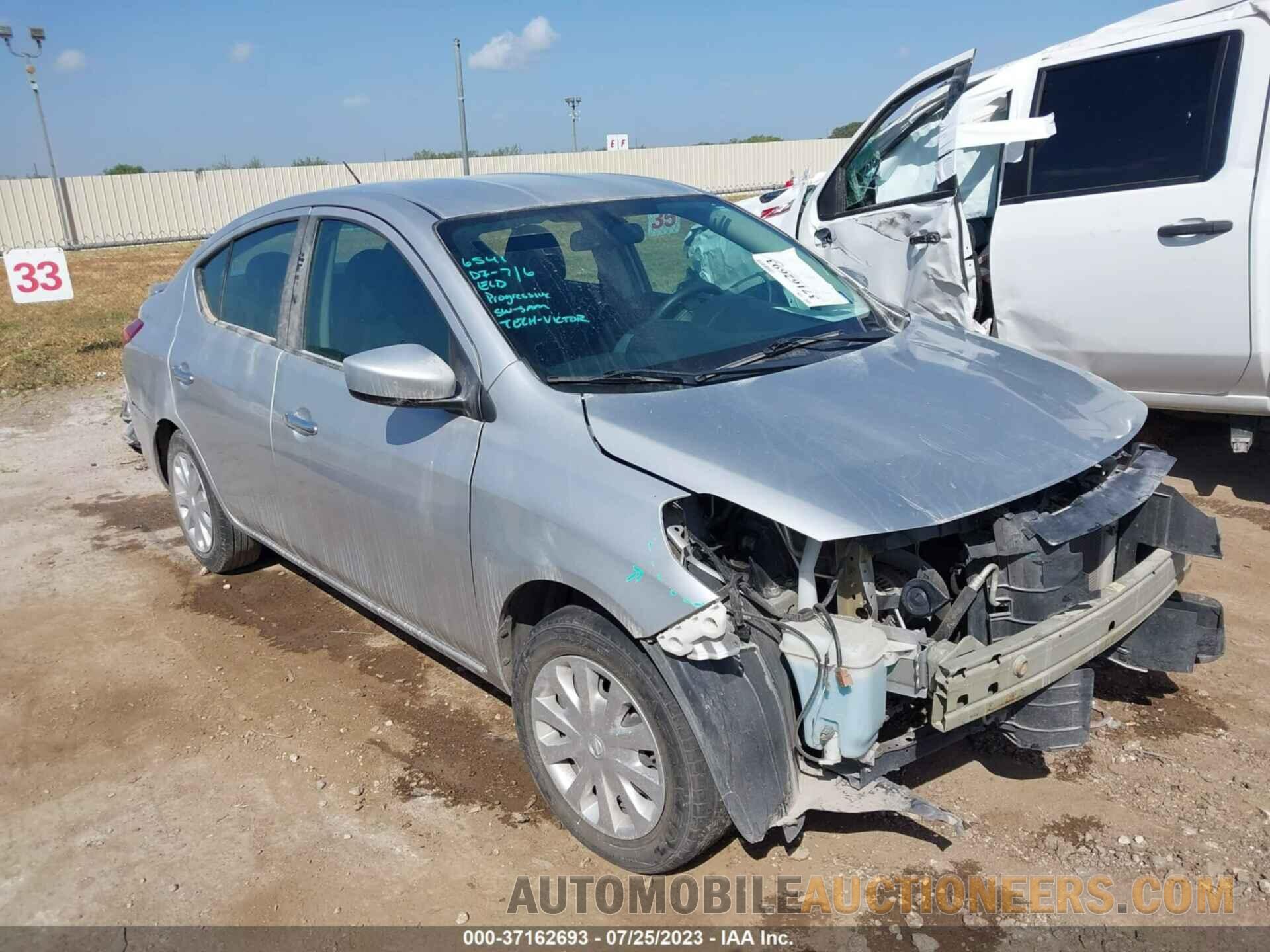 3N1CN7APXKL833638 NISSAN VERSA 2019