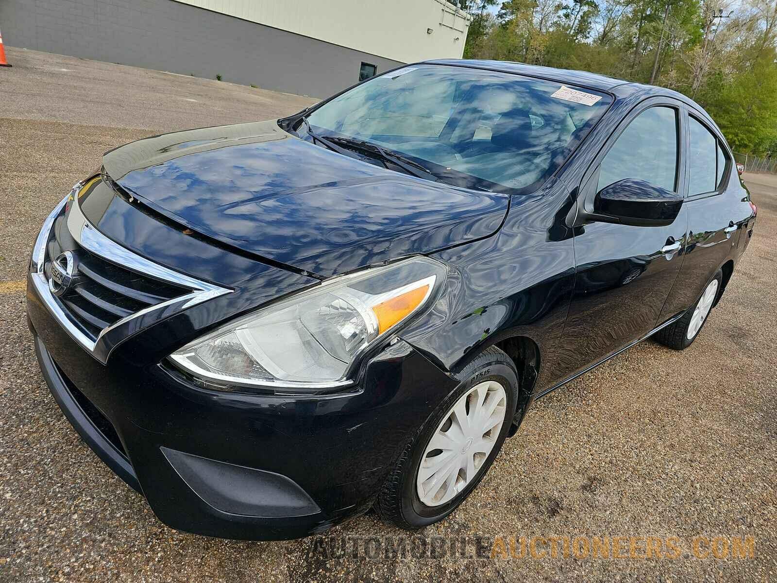 3N1CN7APXKL838922 Nissan Versa Sedan 2019