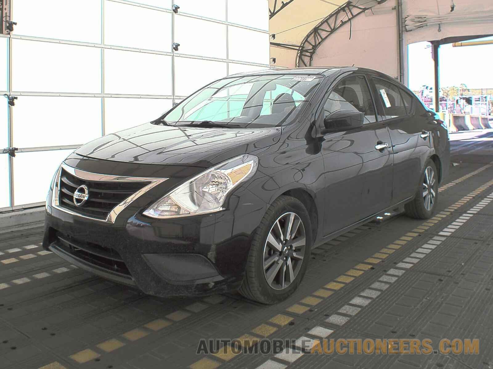 3N1CN7APXKL855140 Nissan Versa Sedan 2019