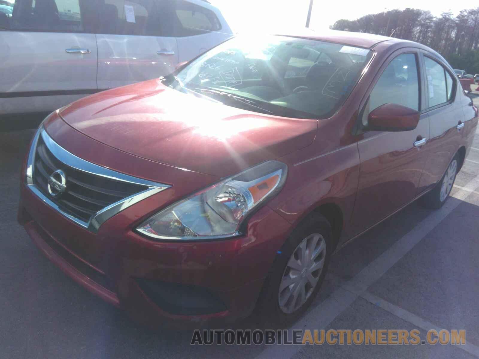 3N1CN7APXKL863626 Nissan Versa Sedan 2019