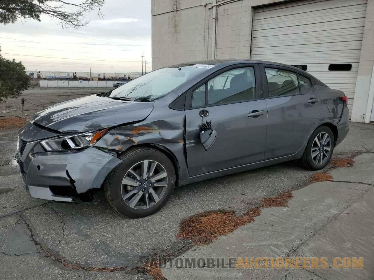 3N1CN8EV5ML886586 NISSAN VERSA 2021