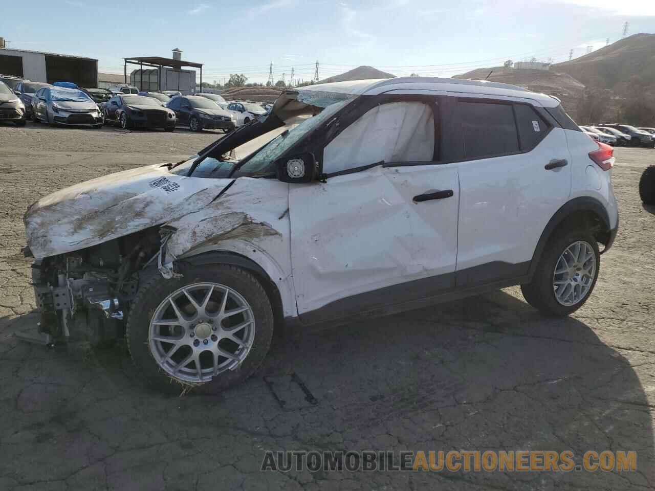 3N1CP5CU7KL548235 NISSAN KICKS 2019