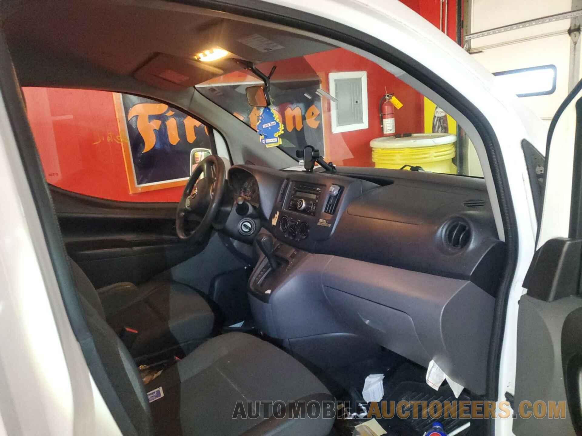 3N6CM0KN0FK708029 NISSAN NV200 2015