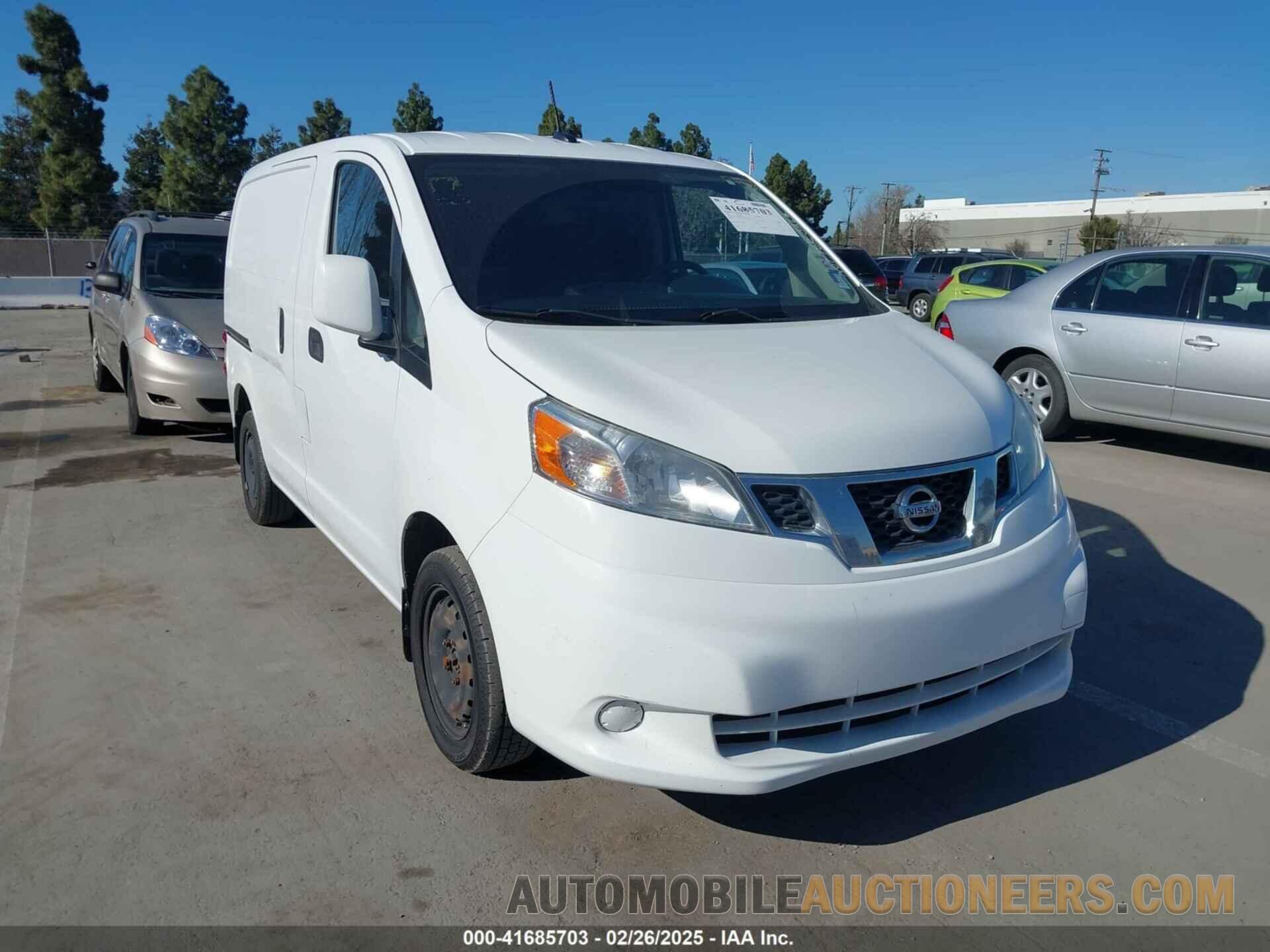 3N6CM0KN0FK730628 NISSAN NV200 2015