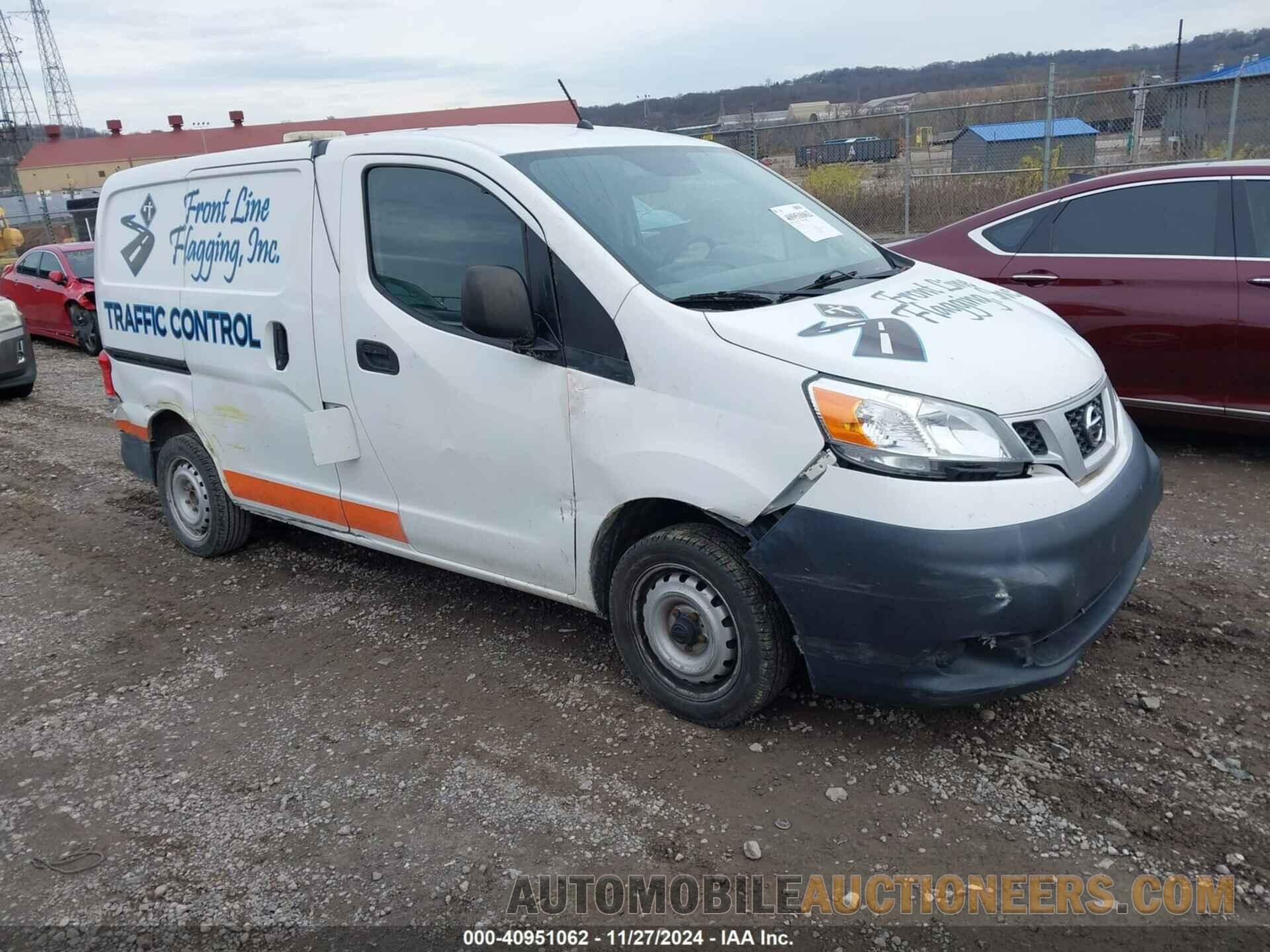 3N6CM0KN0GK697017 NISSAN NV200 2016