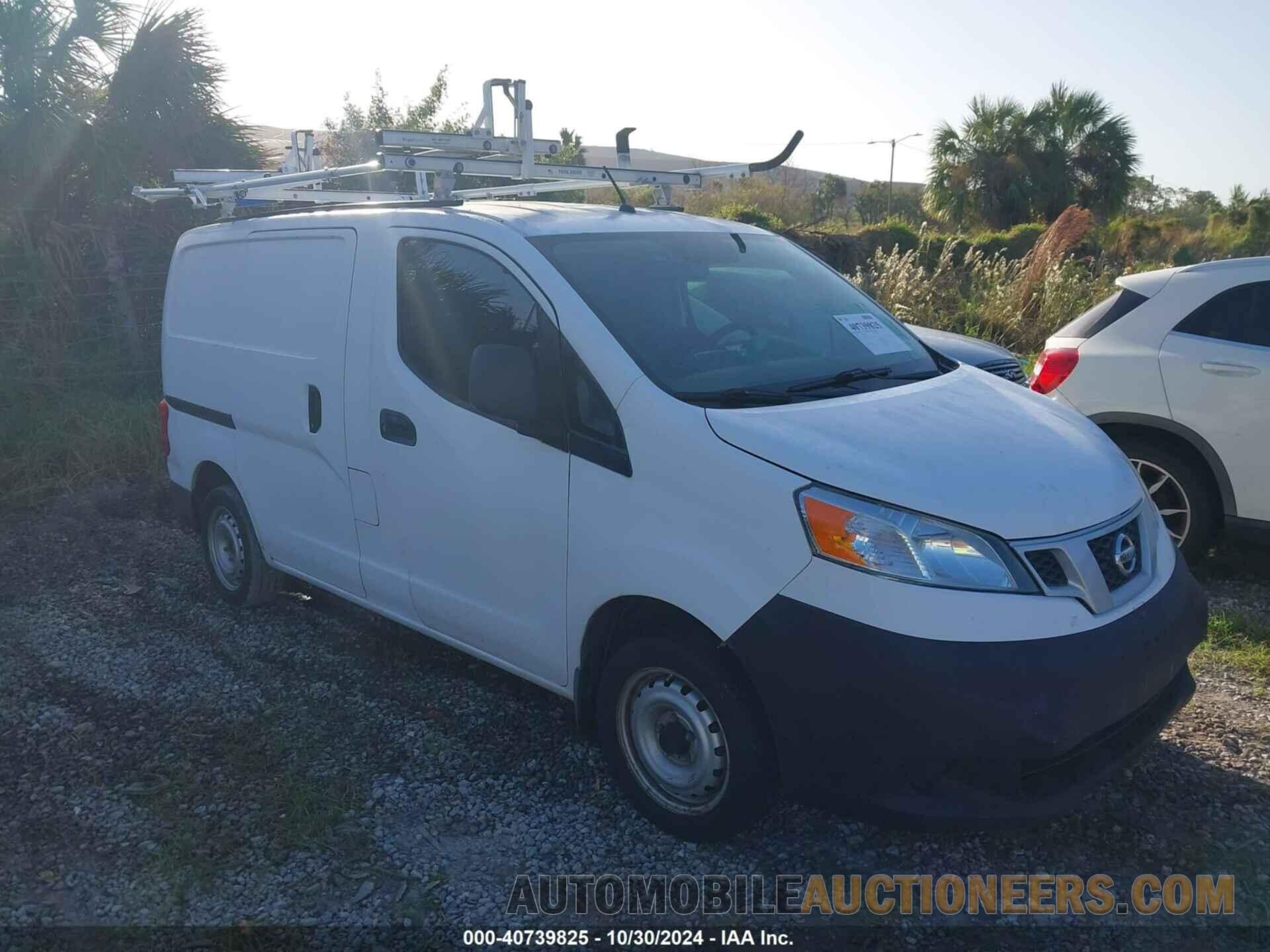 3N6CM0KN0HK703402 NISSAN NV200 2017