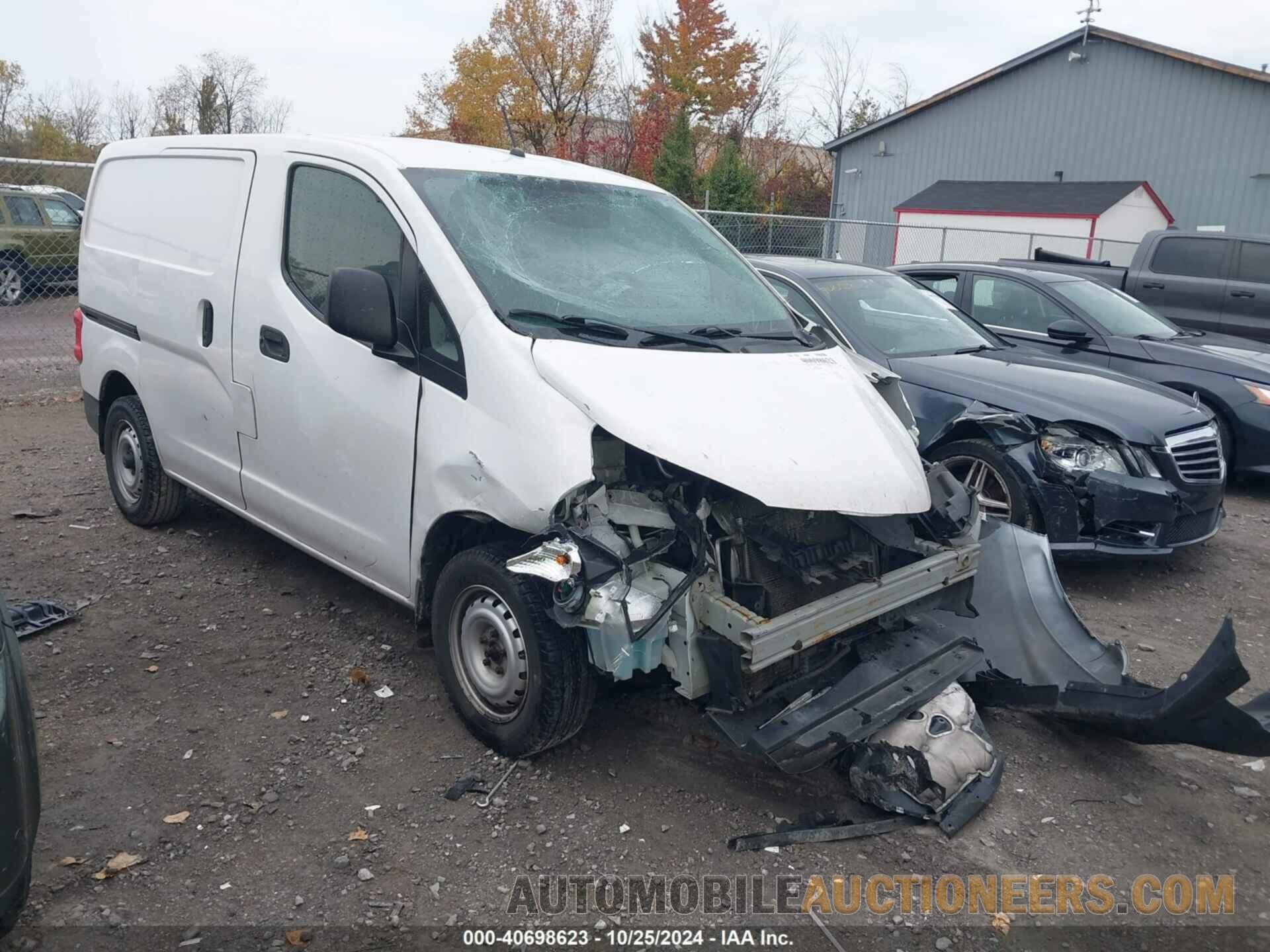 3N6CM0KN0JK698885 NISSAN NV200 2018