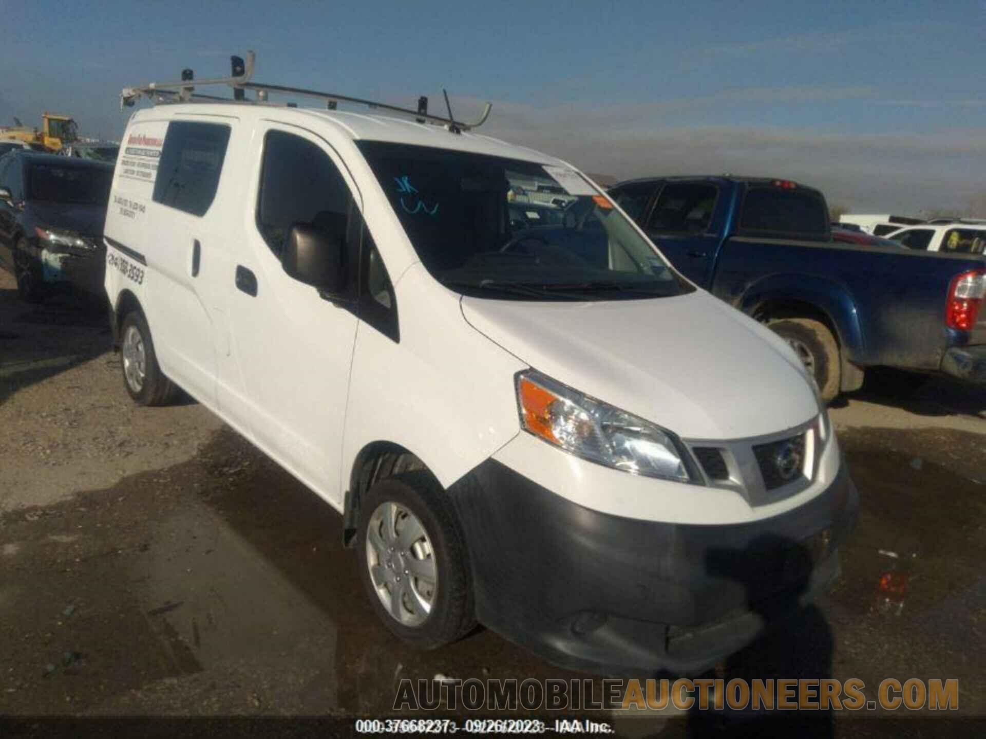 3N6CM0KN1FK724045 NISSAN NV200 2015