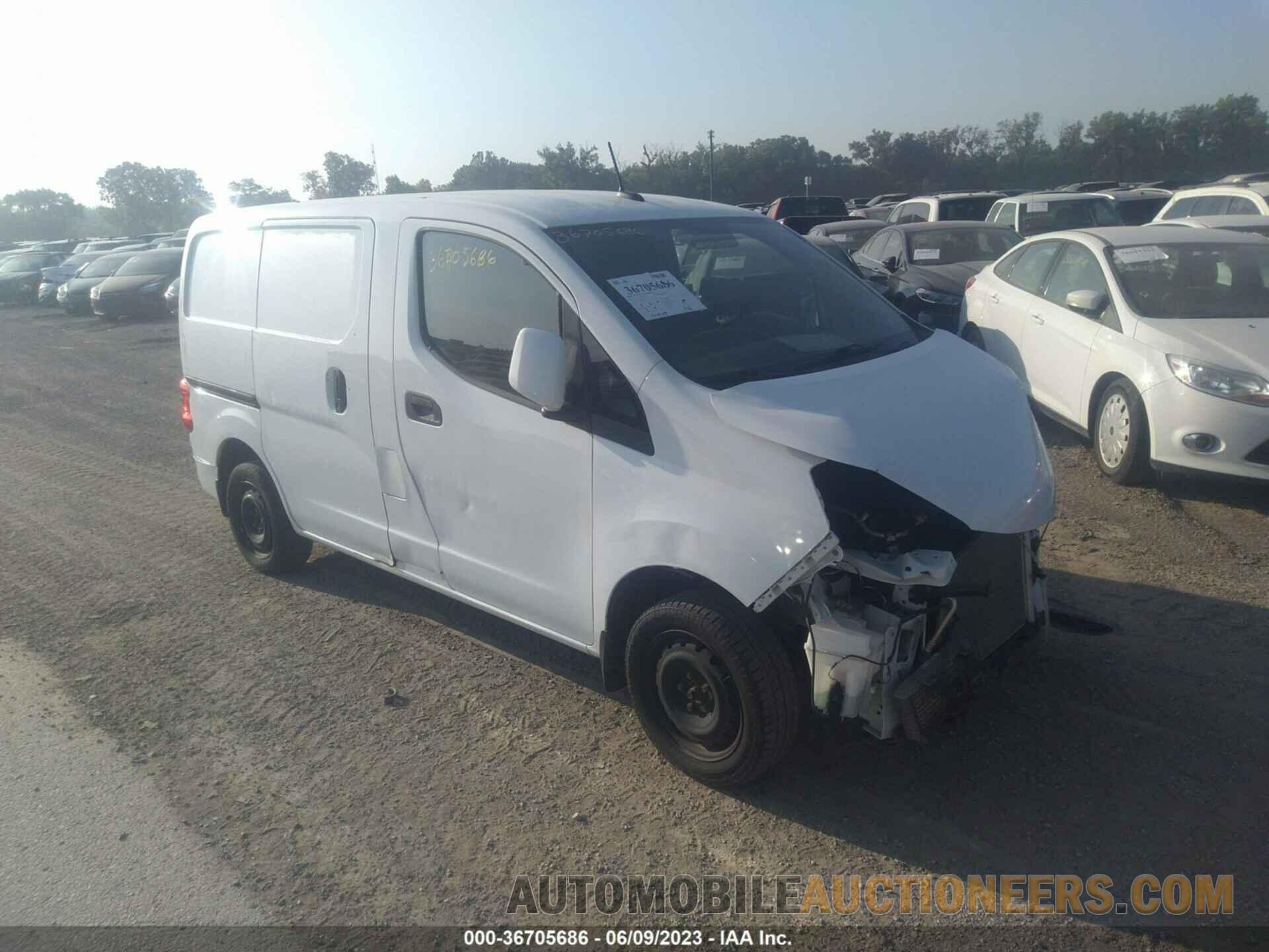 3N6CM0KN2JK699472 NISSAN NV200 COMPACT CARGO 2018