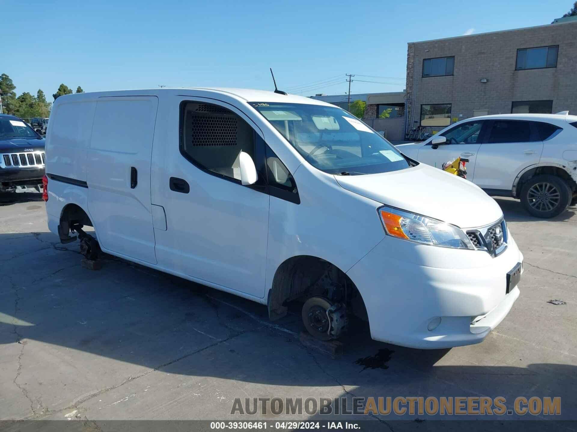 3N6CM0KN2LK706990 NISSAN NV200 2020