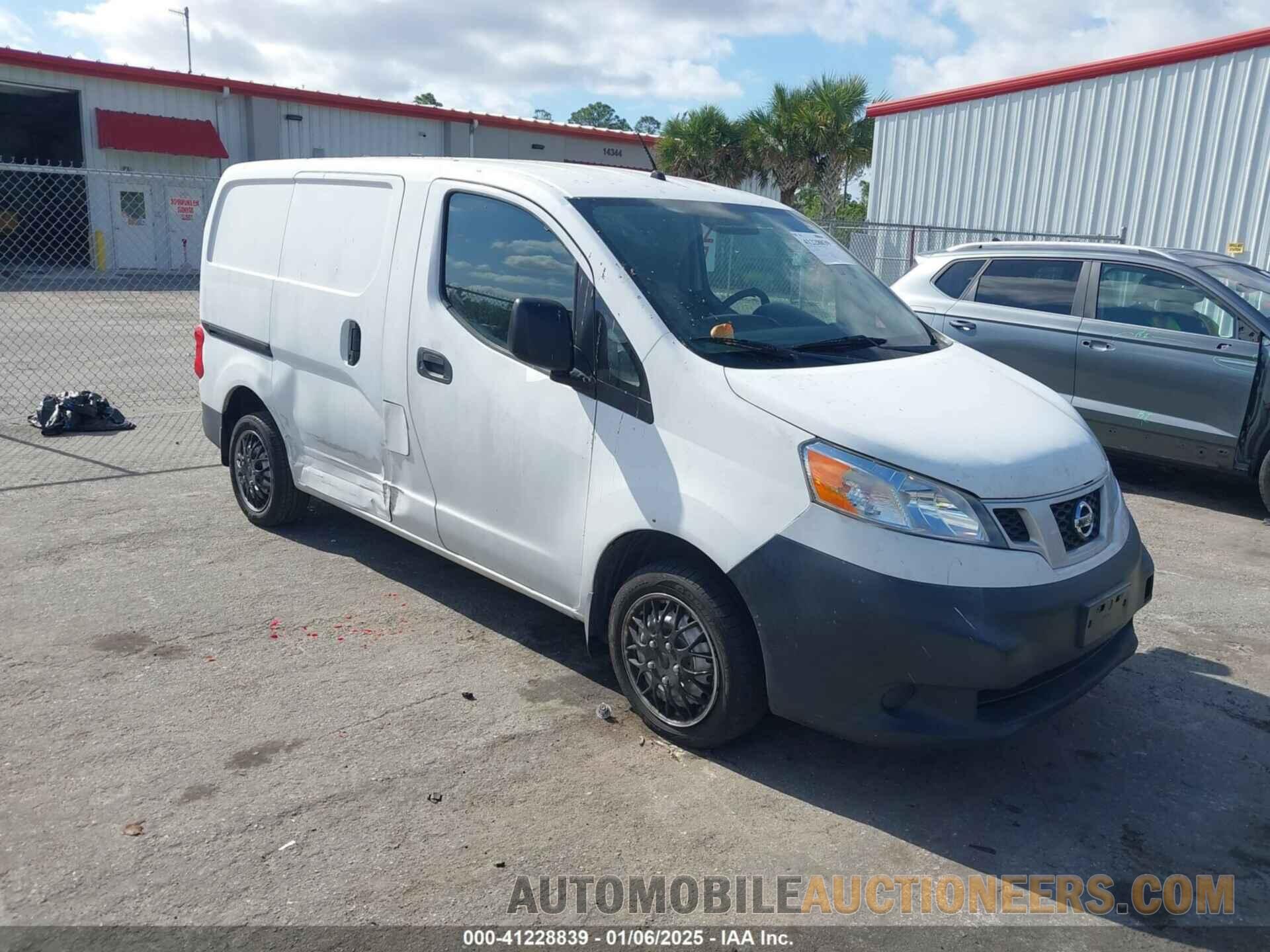 3N6CM0KN3FK711426 NISSAN NV200 2015