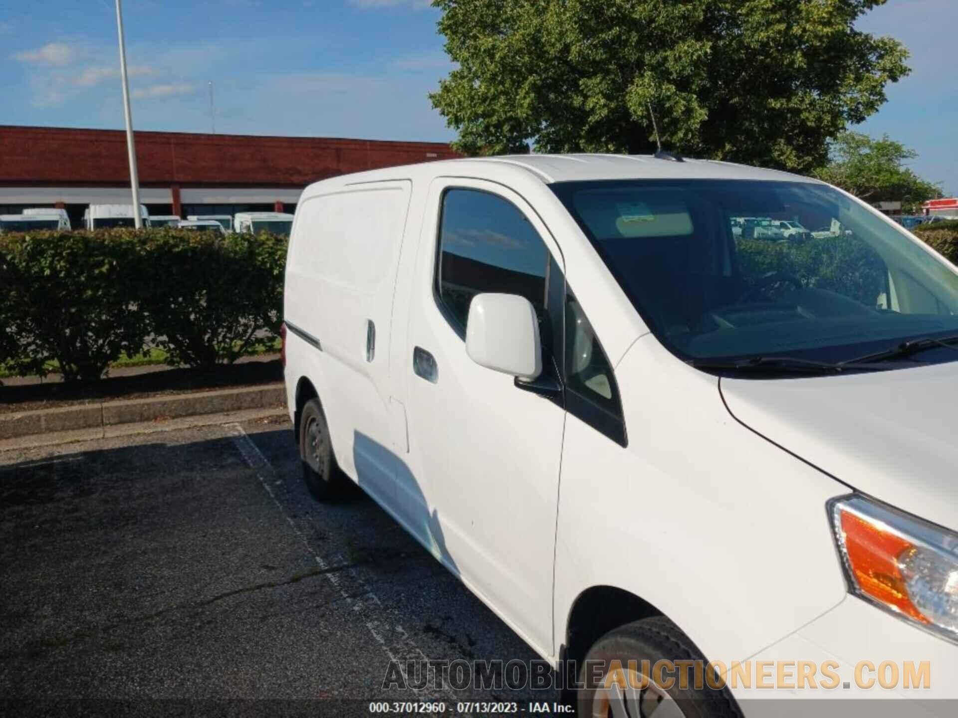 3N6CM0KN3JK692465 NISSAN NV200 COMPACT CARGO 2018